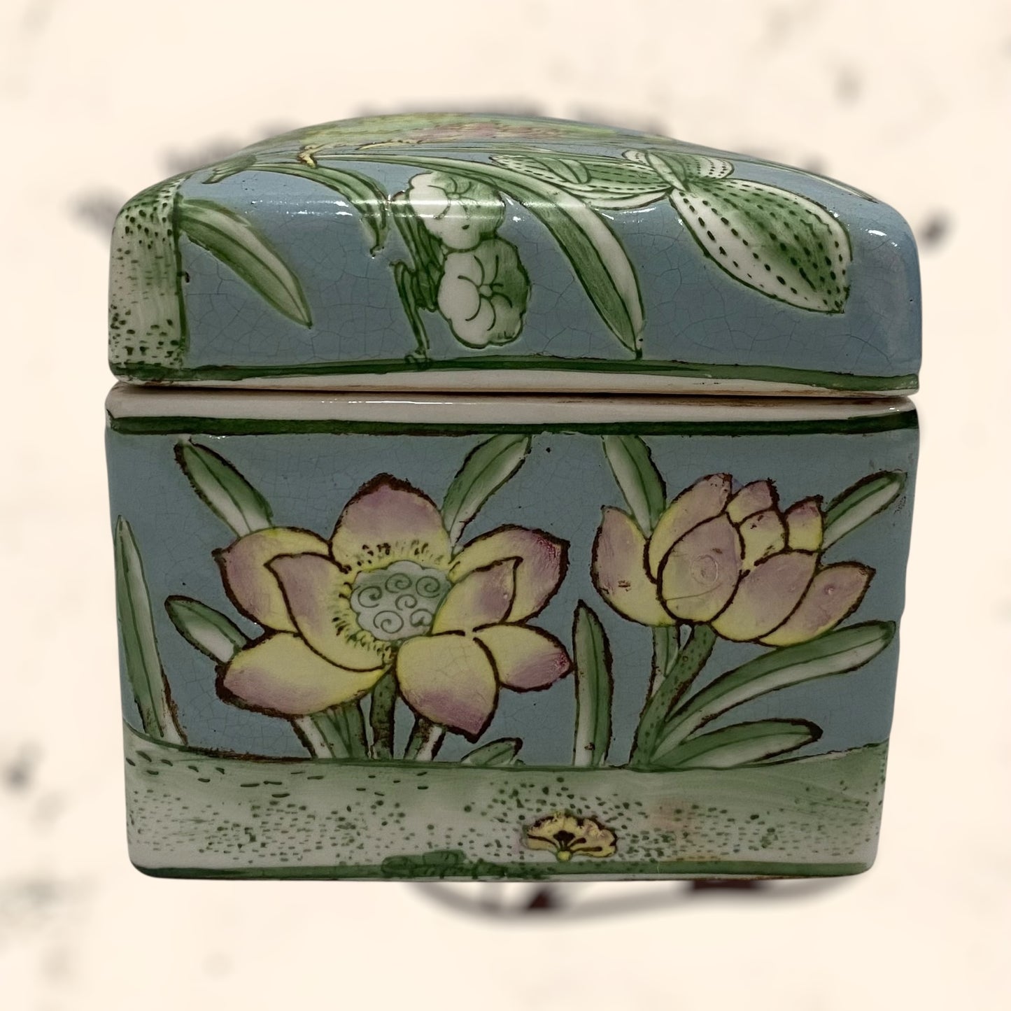 Caja de porcelana China antigua