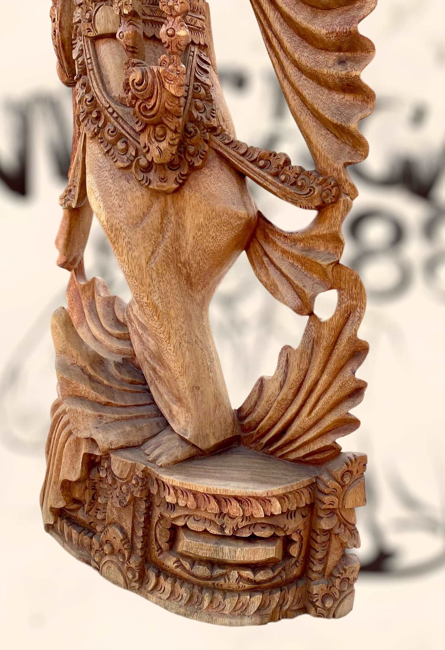 Gran escultura Diosa Bailarina Balinesa Djanger de madera antigua