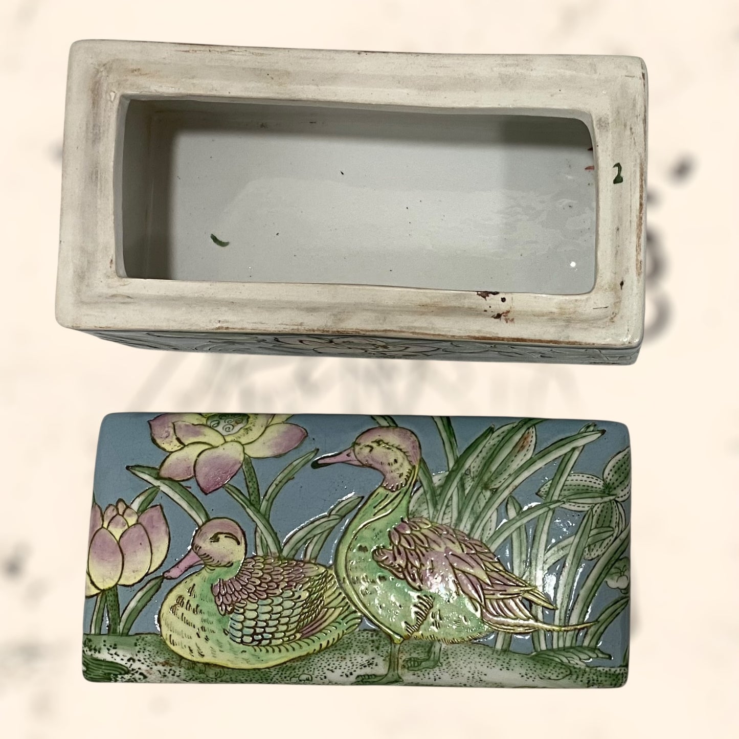 Caja de porcelana China antigua