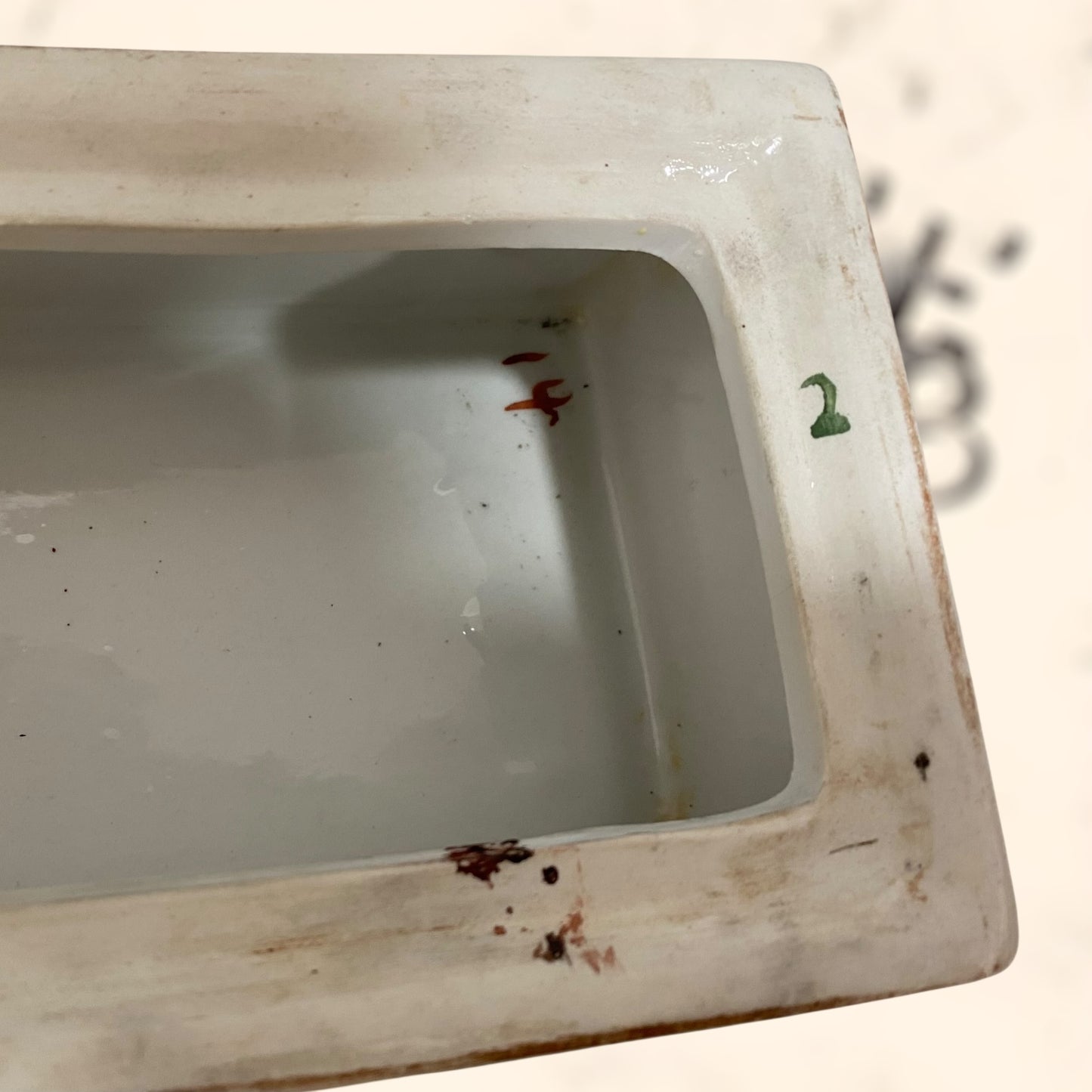 Caja de porcelana China antigua