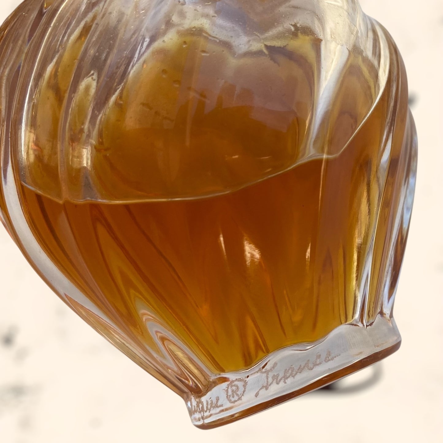Frasco de perfume L’ Air Temp de Nina Ricci diseñado por Marc Lalique antiguo