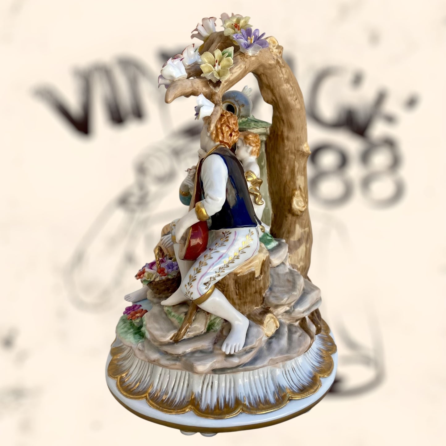 Grupo Escultórico Romántico de porcelana Francesa Sèvres