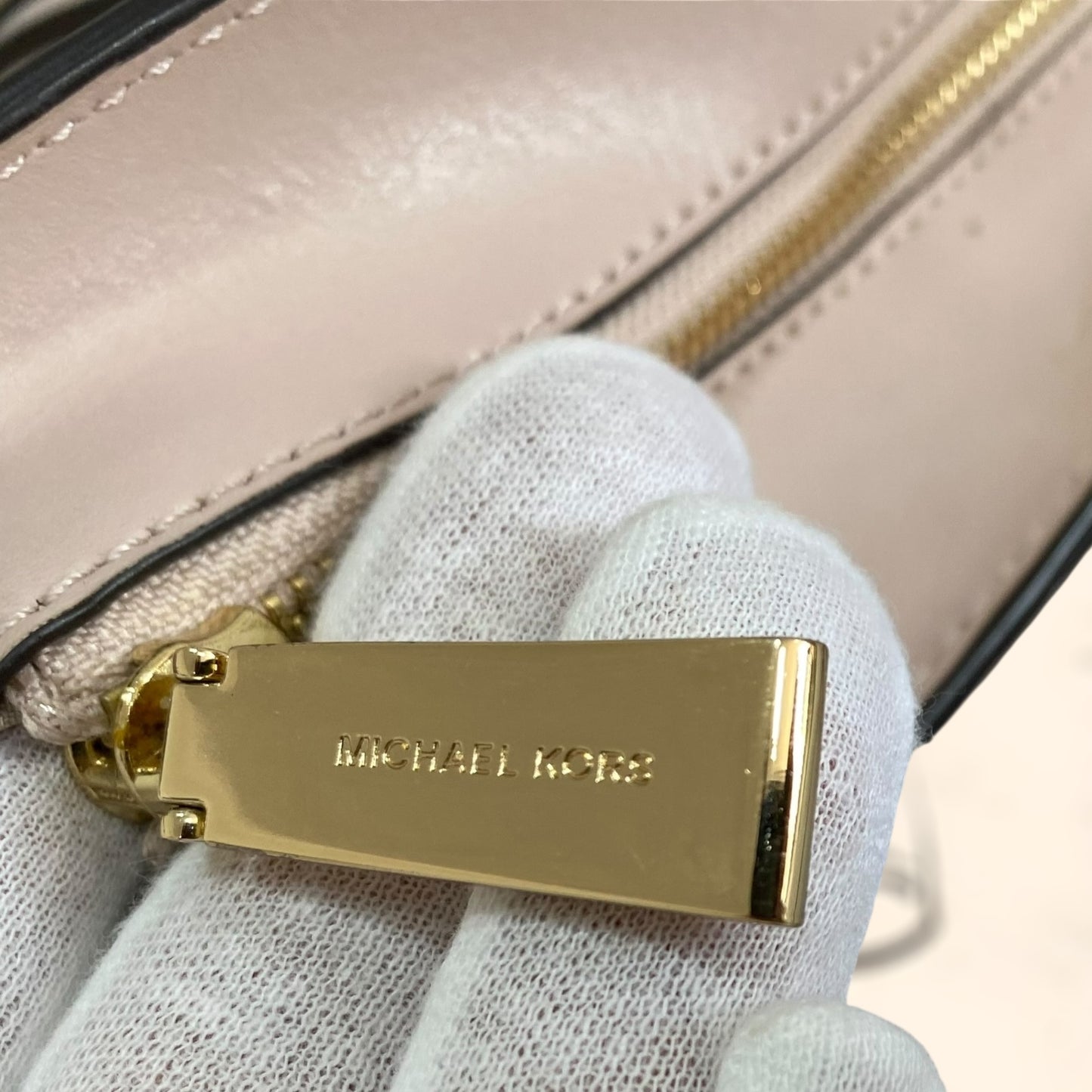 Bolso Michael Kors rosa de piel vintage