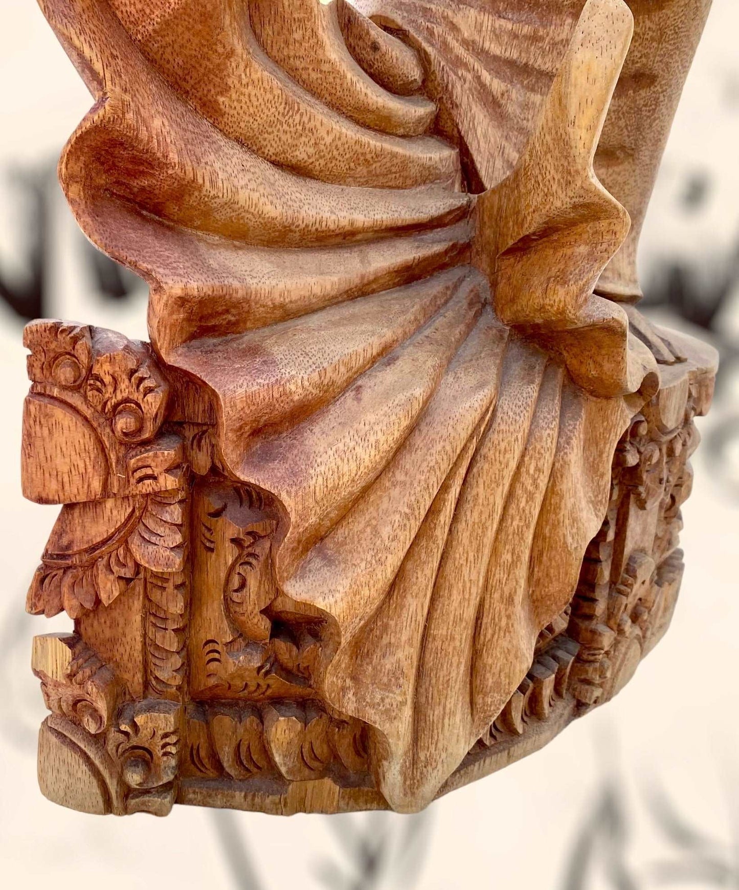Gran escultura Diosa Bailarina Balinesa Djanger de madera antigua