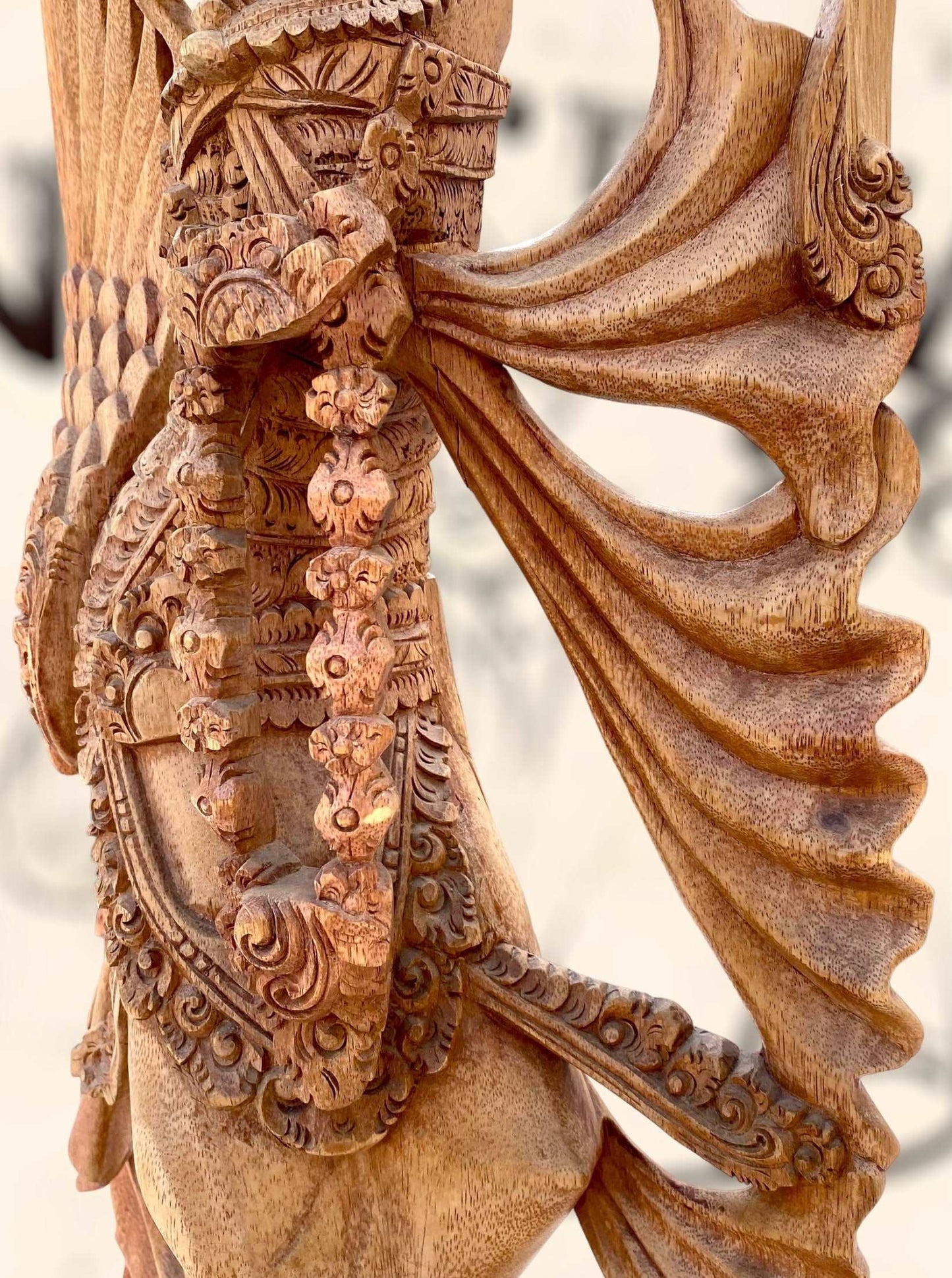 Gran escultura Diosa Bailarina Balinesa Djanger de madera antigua