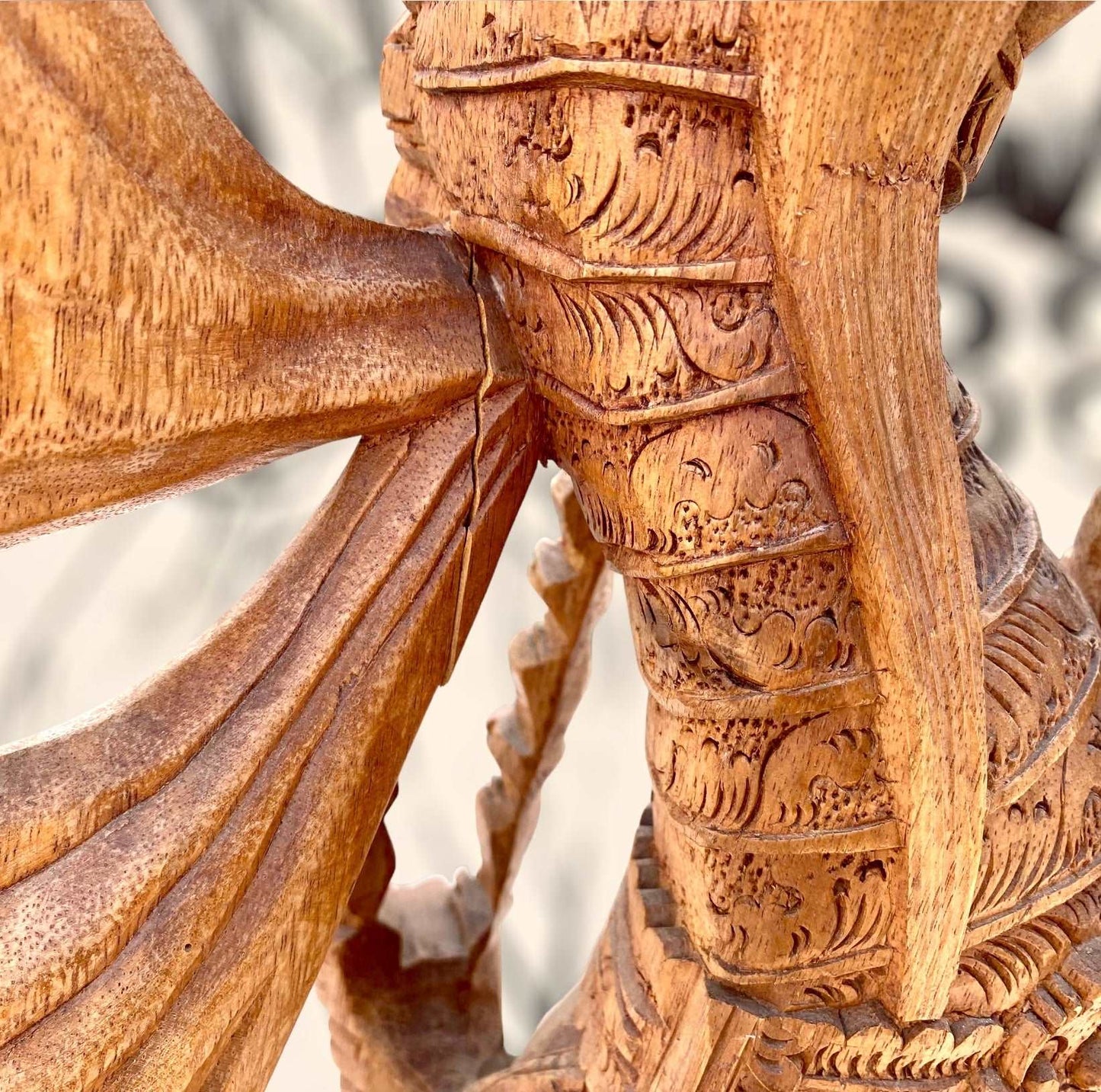 Gran escultura Diosa Bailarina Balinesa Djanger de madera antigua