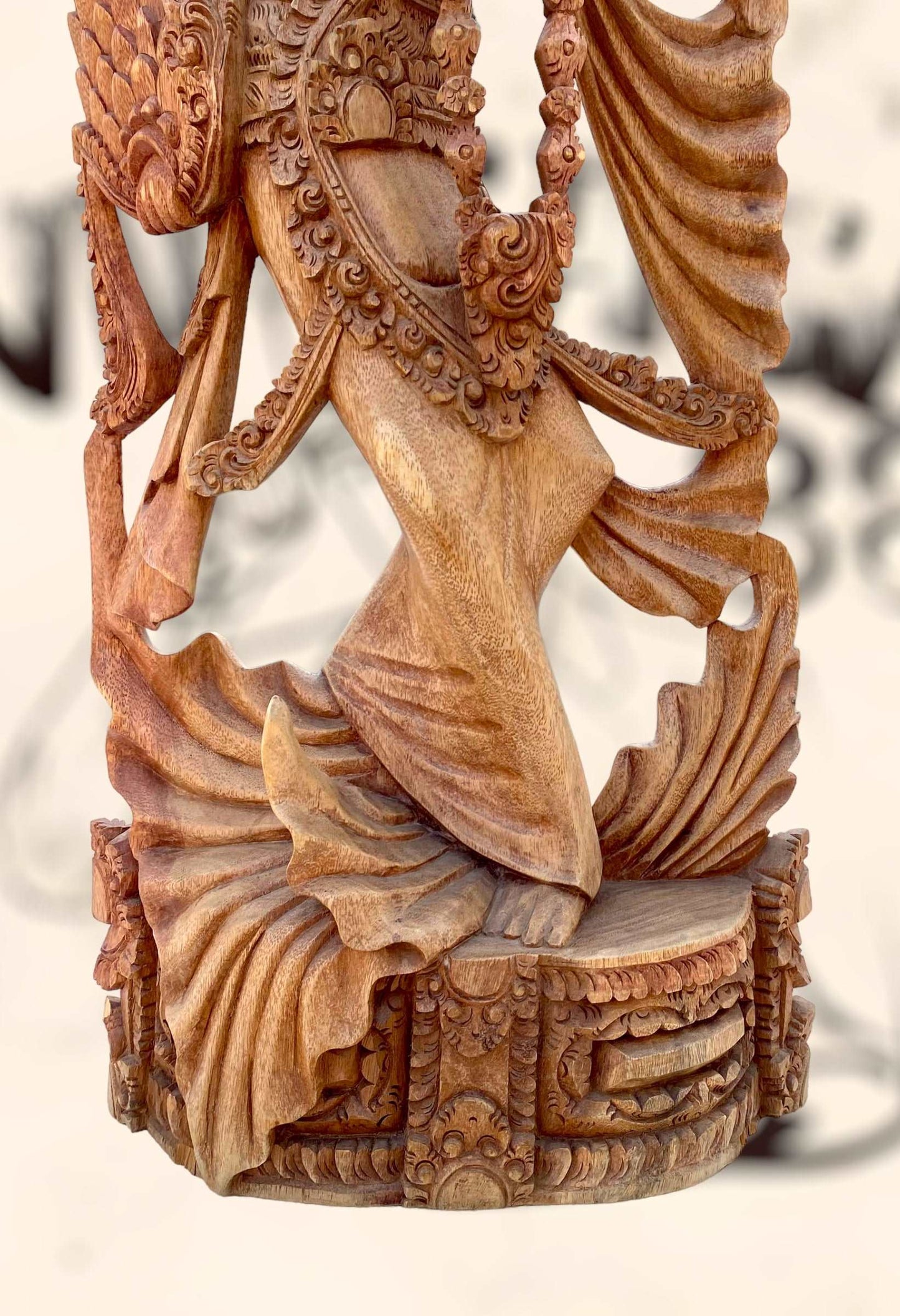 Gran escultura Diosa Bailarina Balinesa Djanger de madera antigua