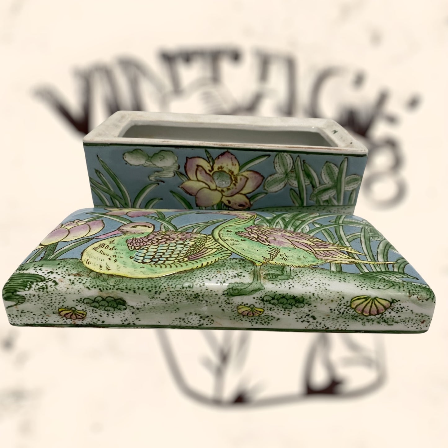 Caja de porcelana China antigua