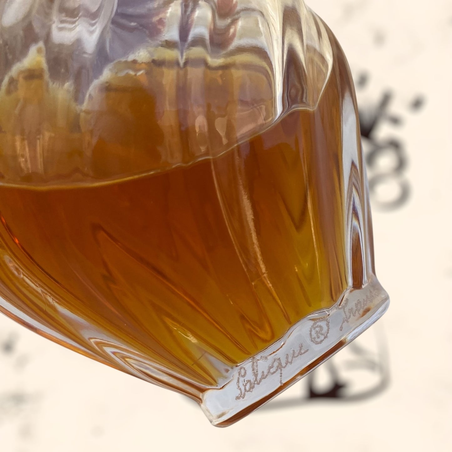 Frasco de perfume L’ Air Temp de Nina Ricci diseñado por Marc Lalique antiguo