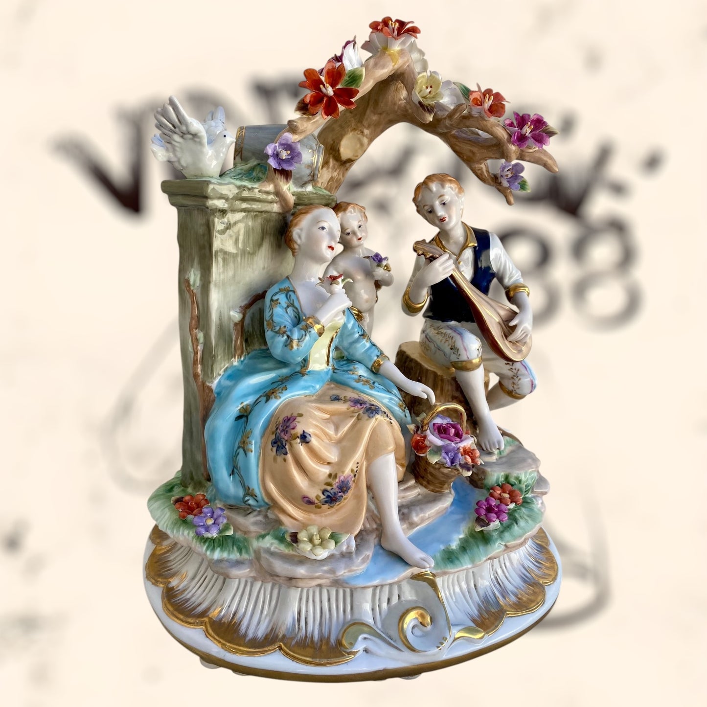 Grupo Escultórico Romántico de porcelana Francesa Sèvres