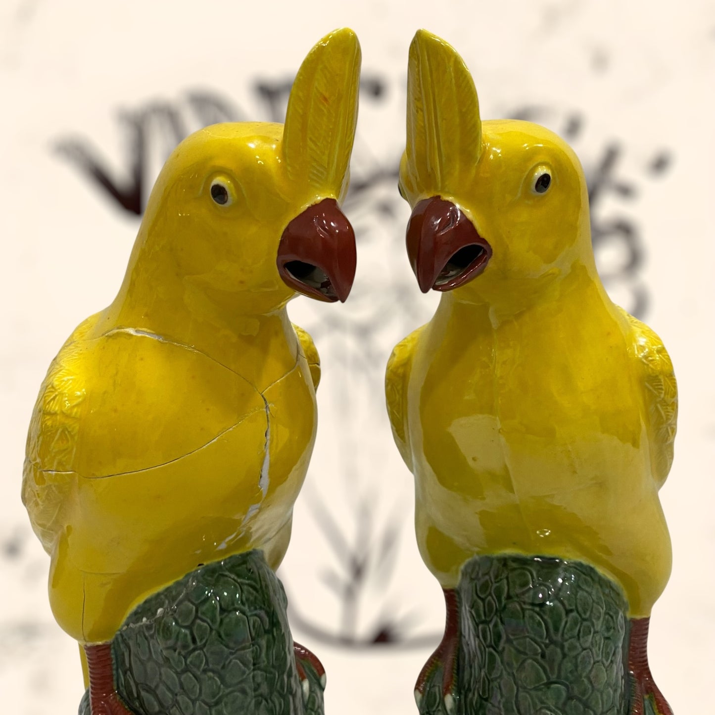 Pareja de Cacatúas de porcelana China antigua