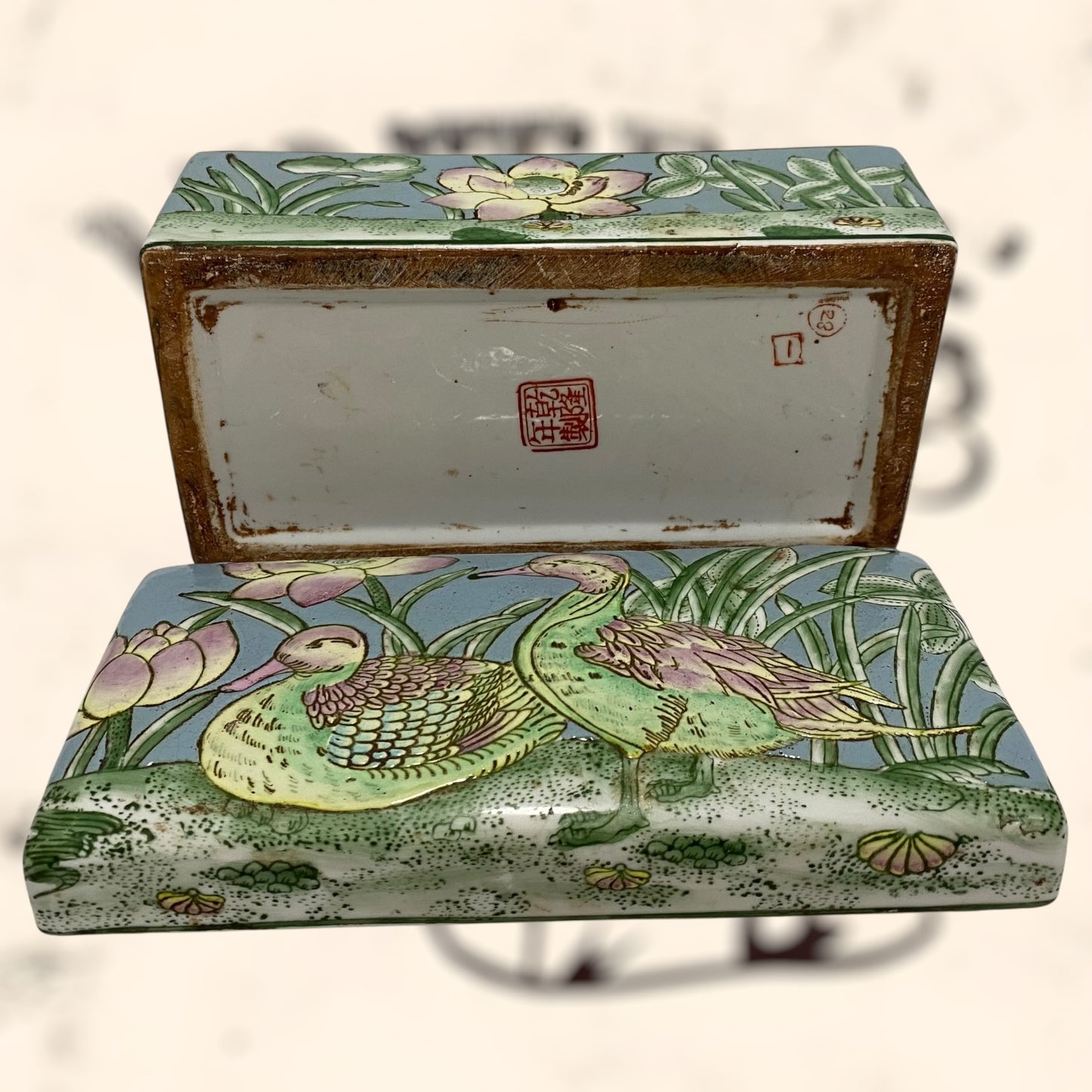 Caja de porcelana China antigua