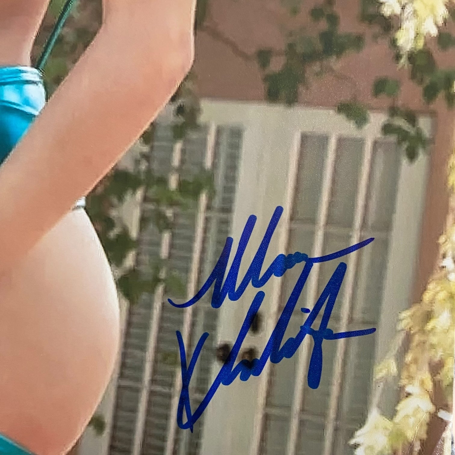 Fotografía firmada de Mia Khalifa con certificado de autenticidad