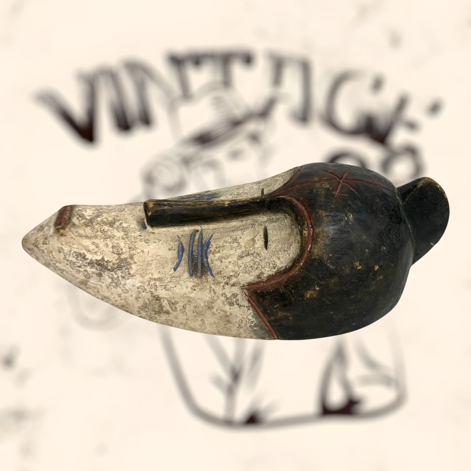 Máscara tribal Ngil Africana vintage