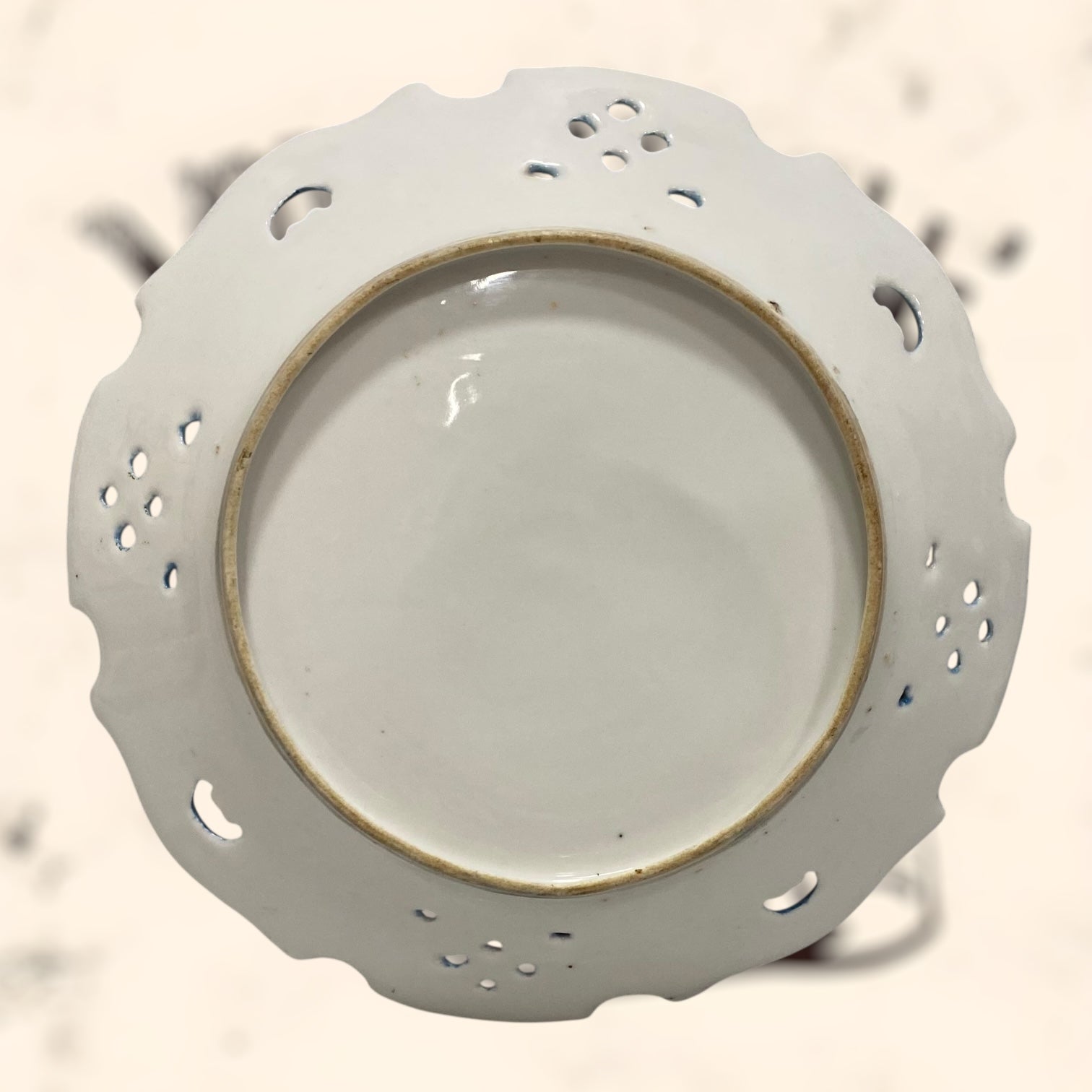 Plato de porcelana Austriaca antiguo S. XIX