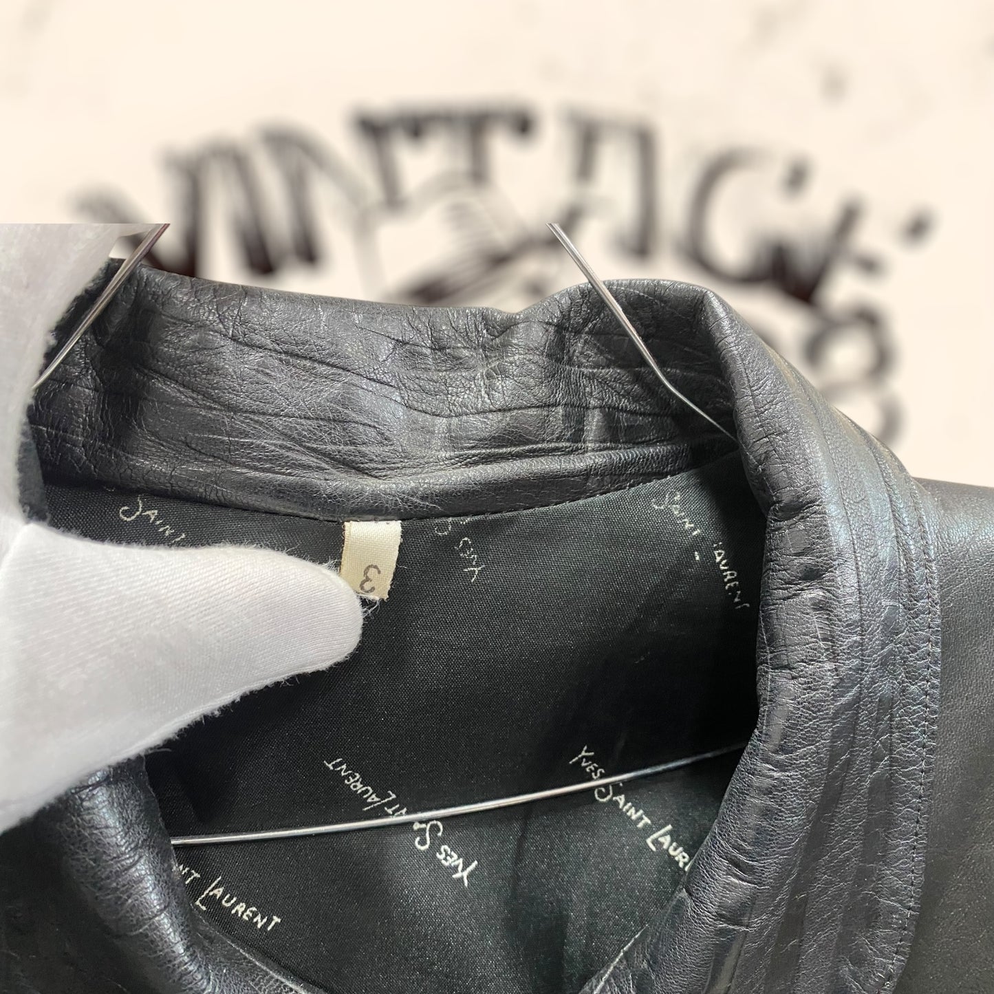 Chaqueta Yves Saint Laurent de cuero vintage