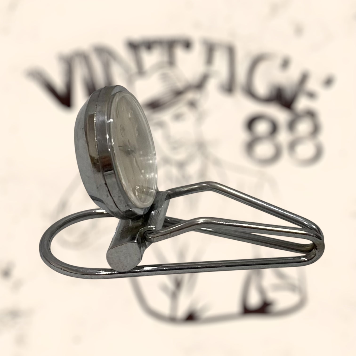 Reloj de pinza Pegaso de cuerda vintage