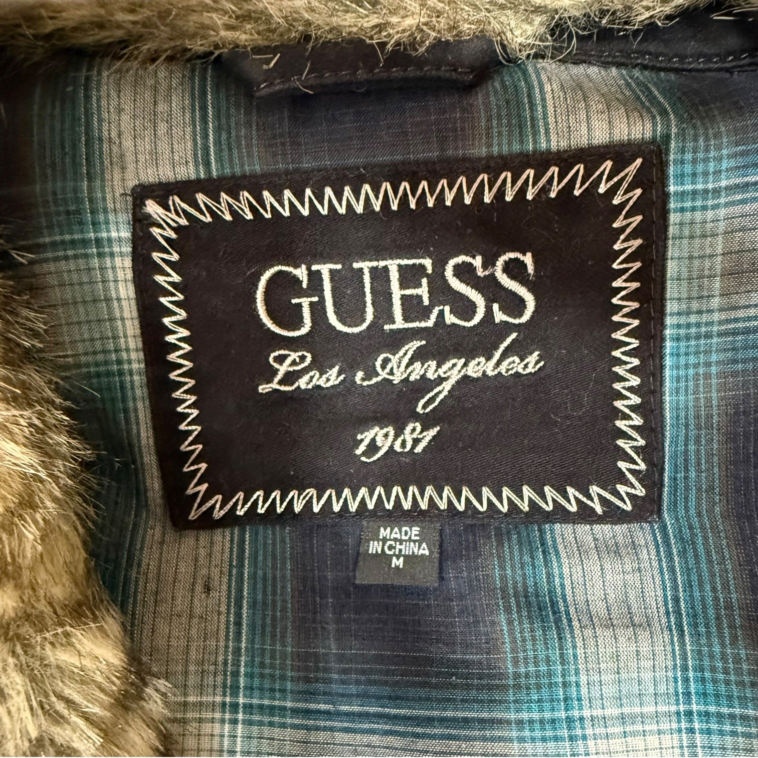 Abrigo Guess desmontable vintage