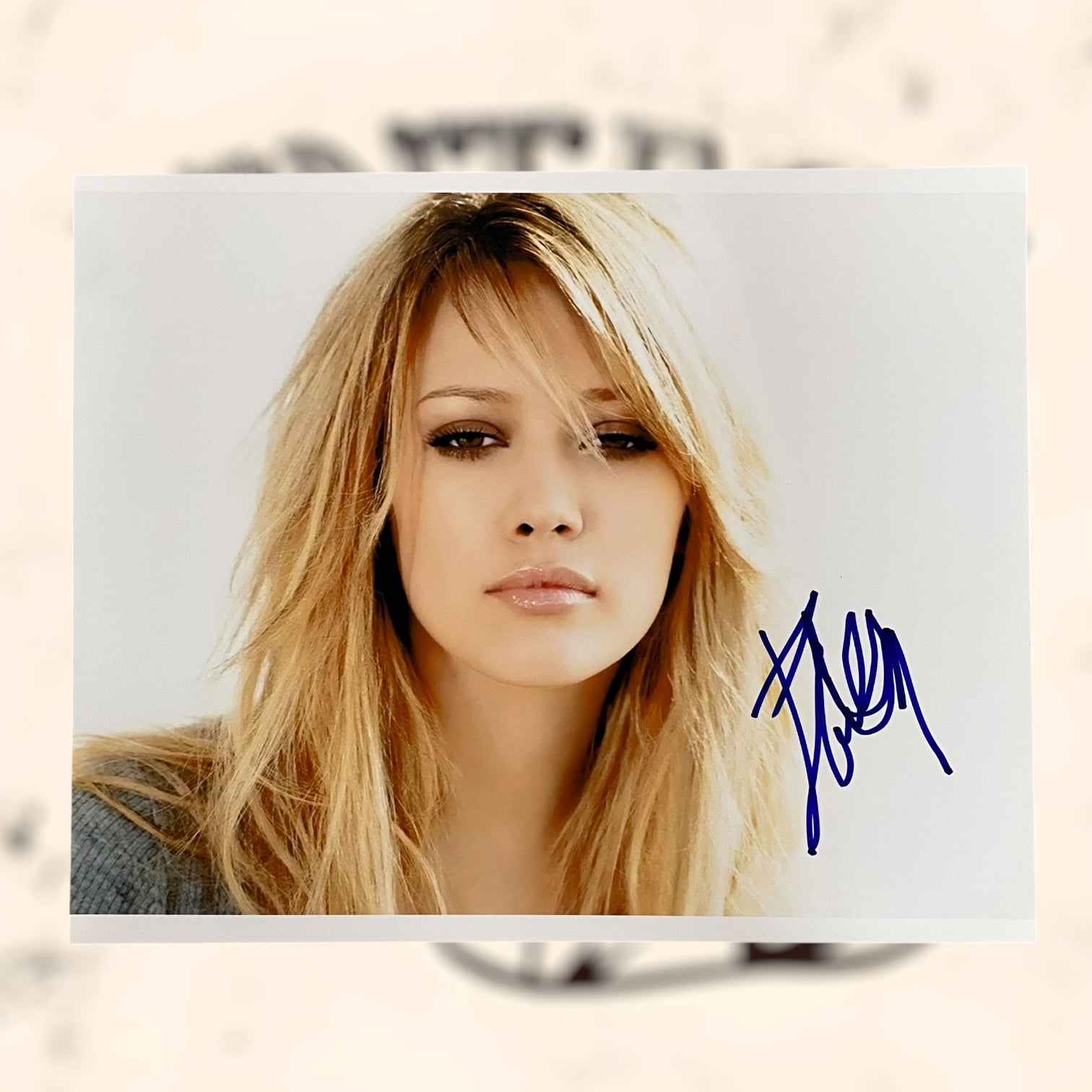 Fotografía de Hilary Duff con autógrafo original certificado