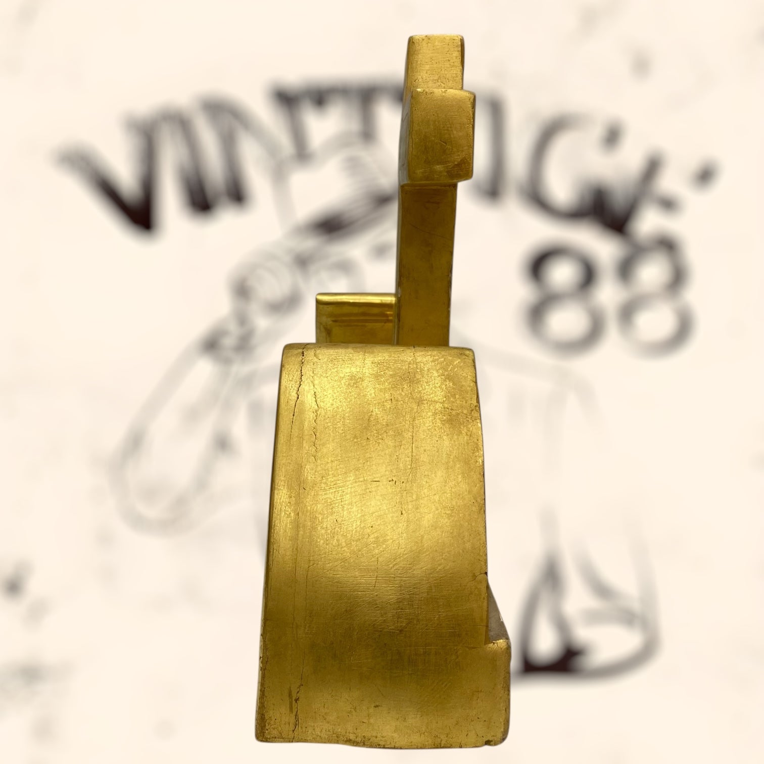 Cruz de madera acabada en pan de oro antigua