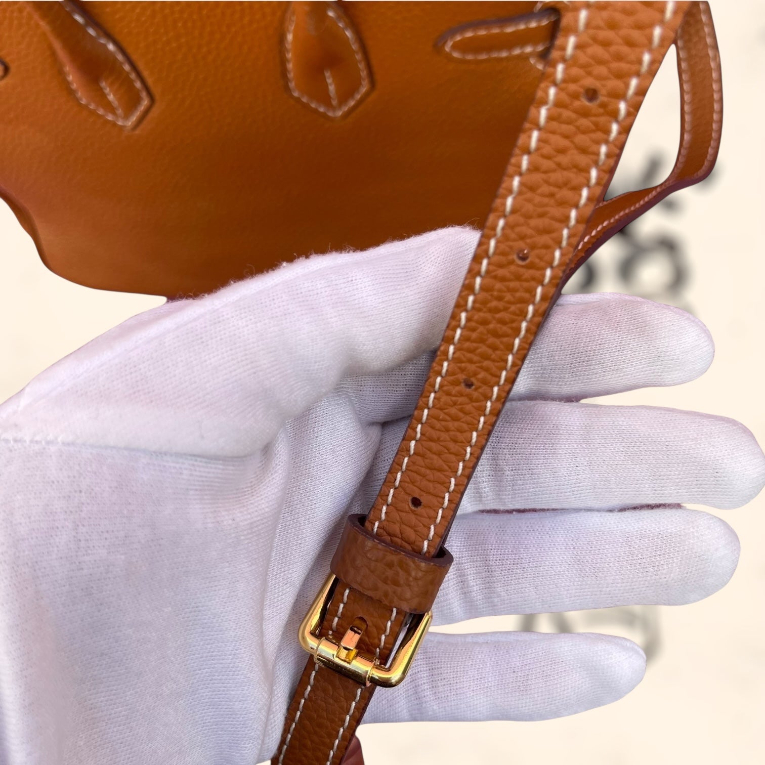 Bolso de piel marrón