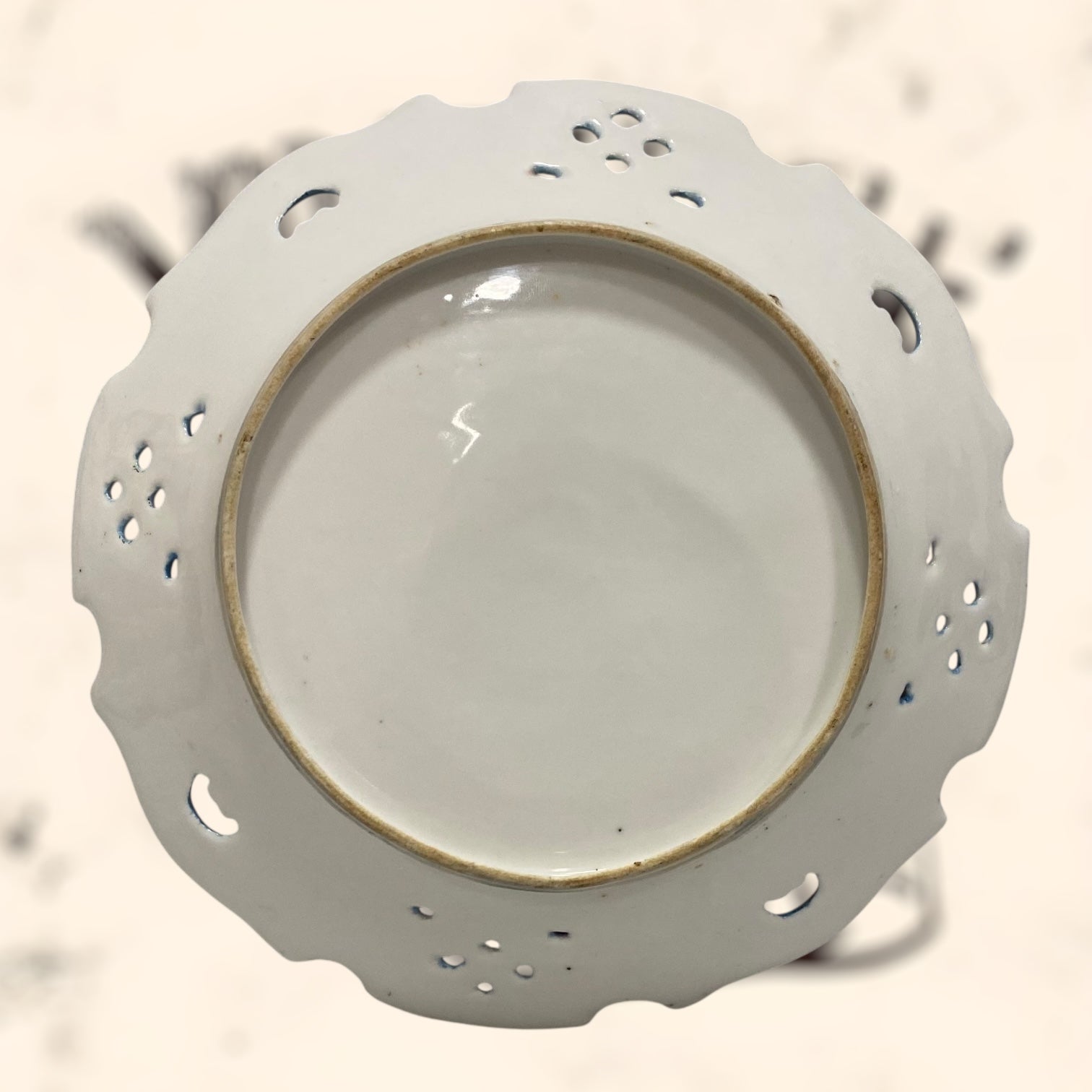 Plato de porcelana Austriaca antiguo S. XIX