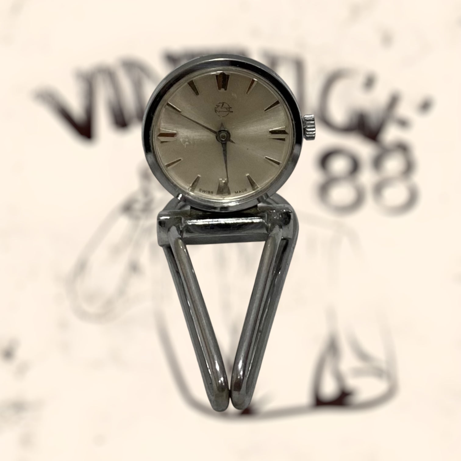Reloj de pinza Pegaso de cuerda vintage