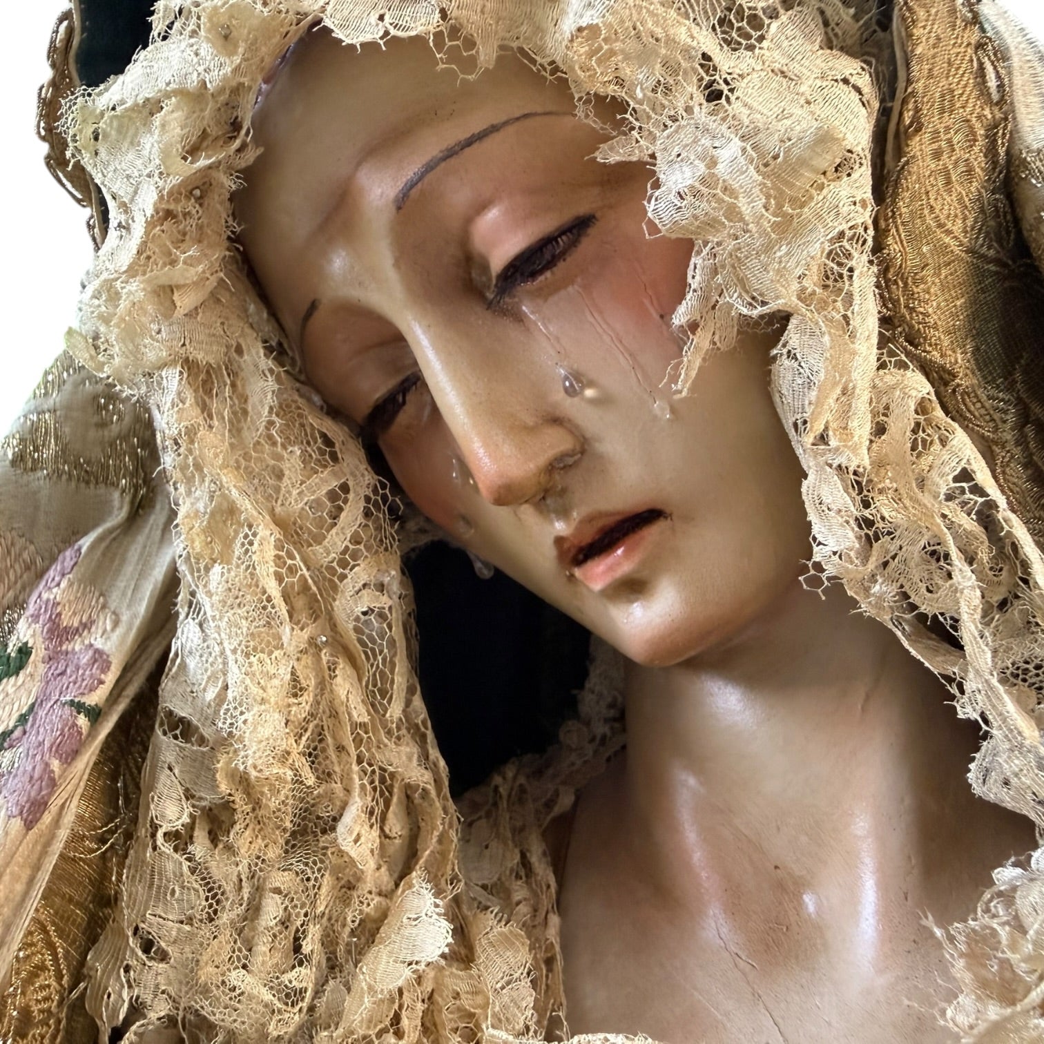 Virgen de vestir policromada antigua
