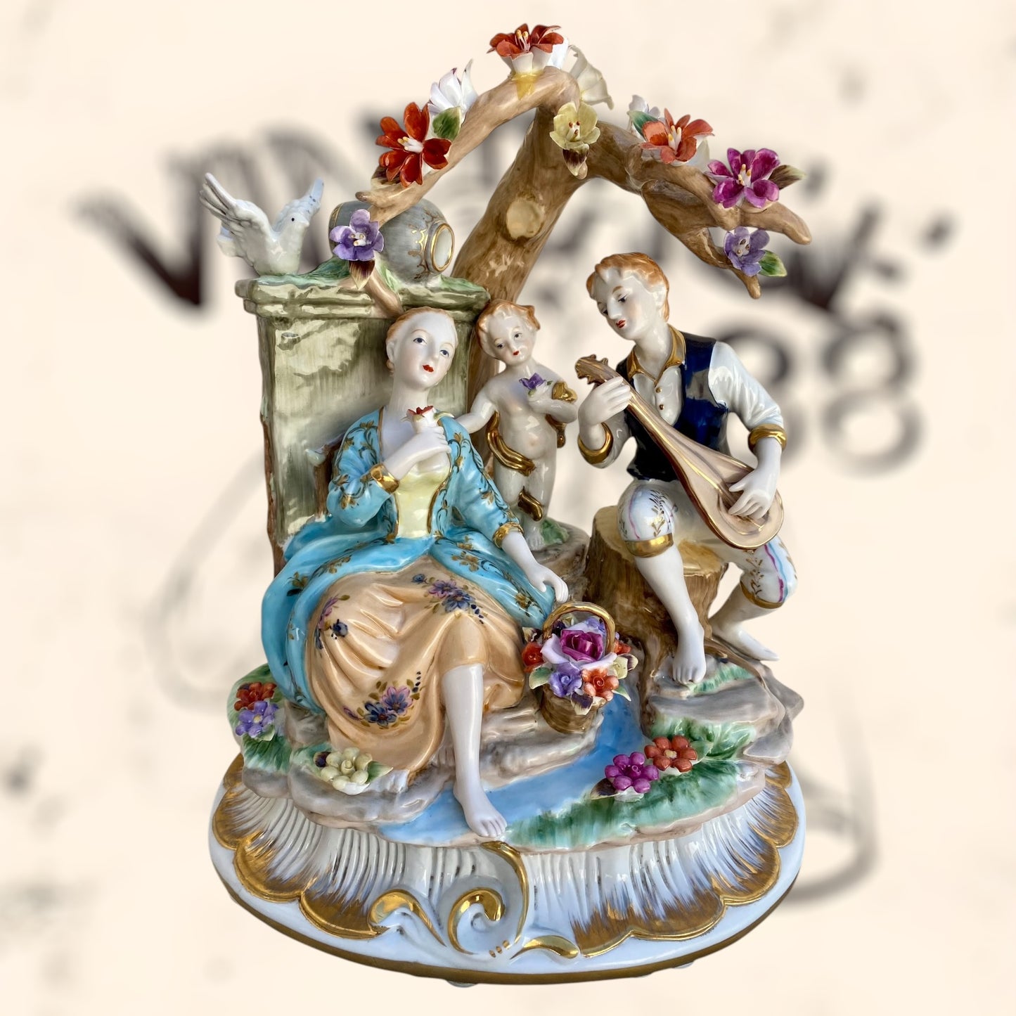Grupo Escultórico Romántico de porcelana Francesa Sèvres