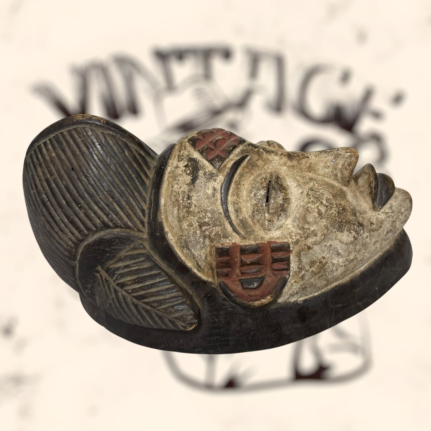Máscara tribal Puru vintage
