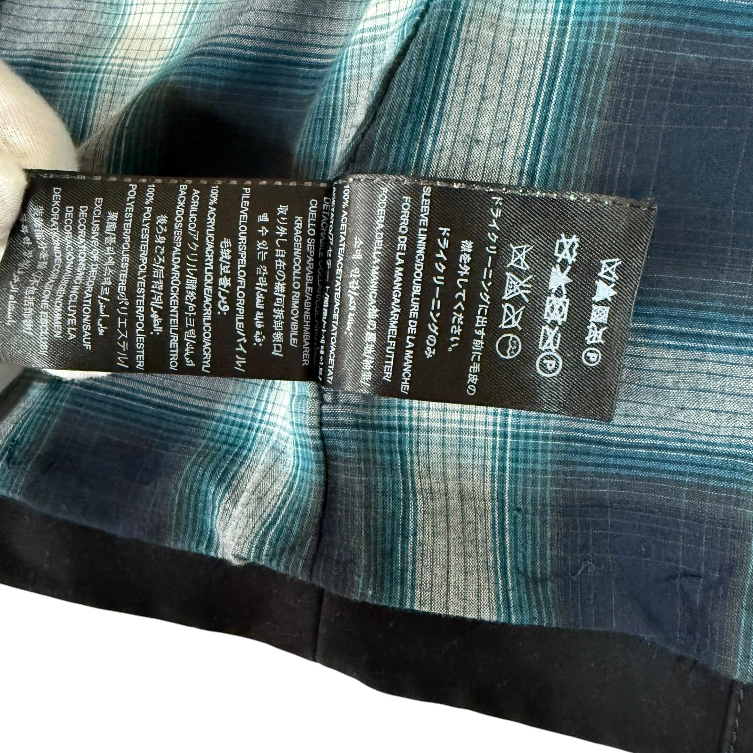 Abrigo Guess desmontable vintage