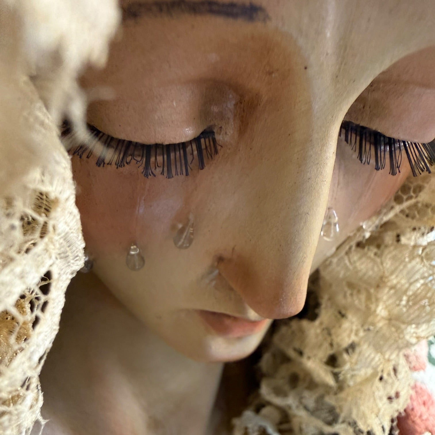 Virgen de vestir policromada antigua