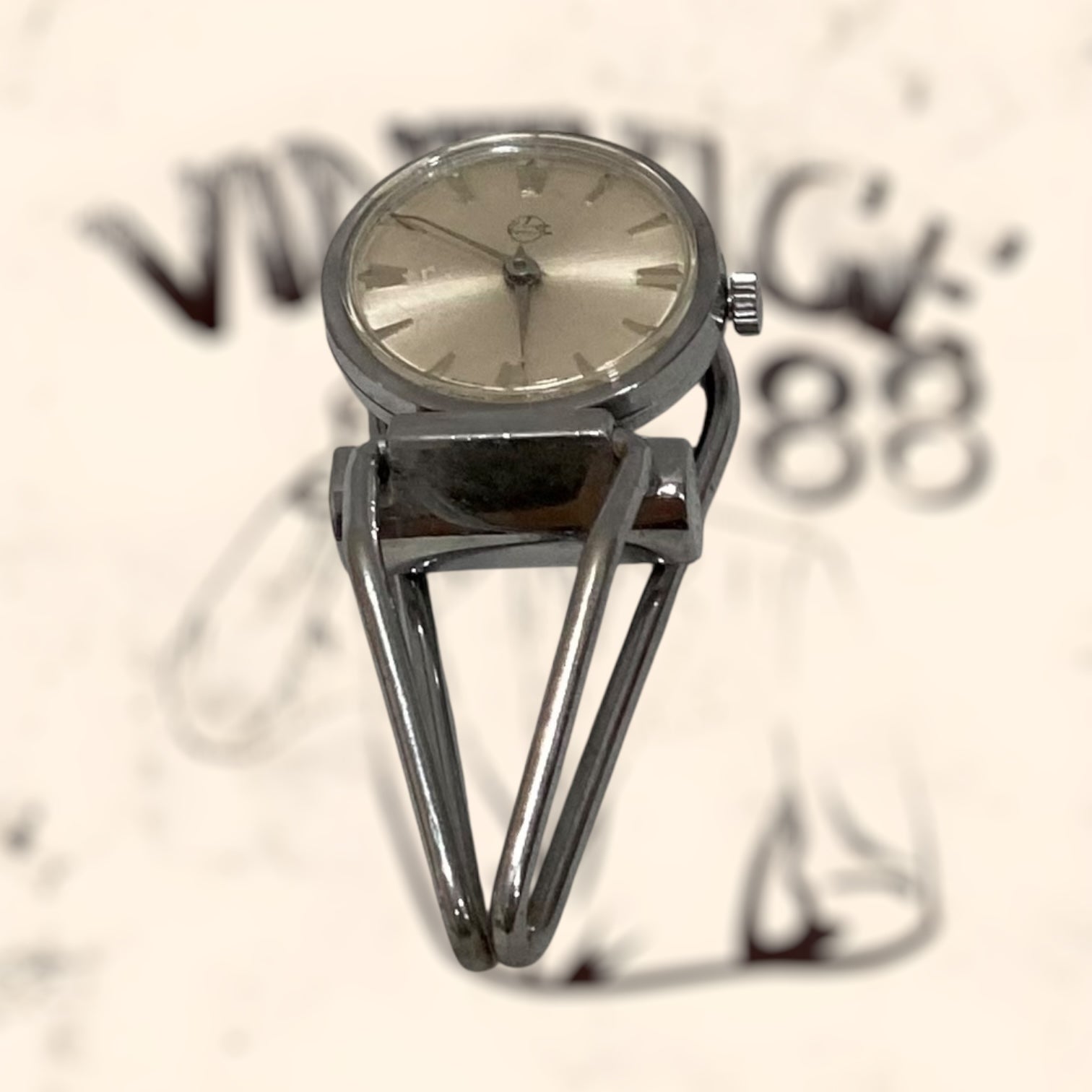 Reloj de pinza Pegaso de cuerda vintage