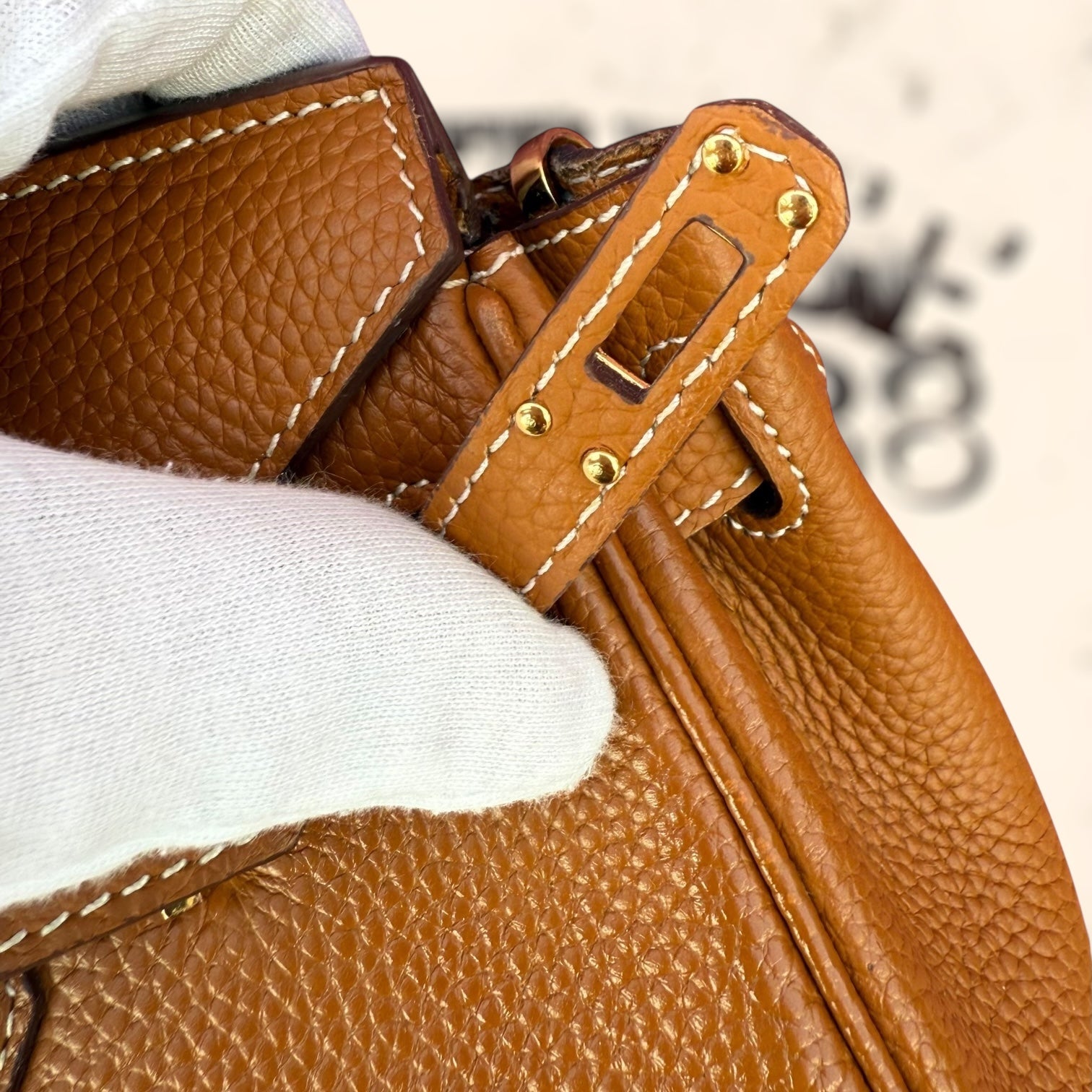 Bolso de piel marrón