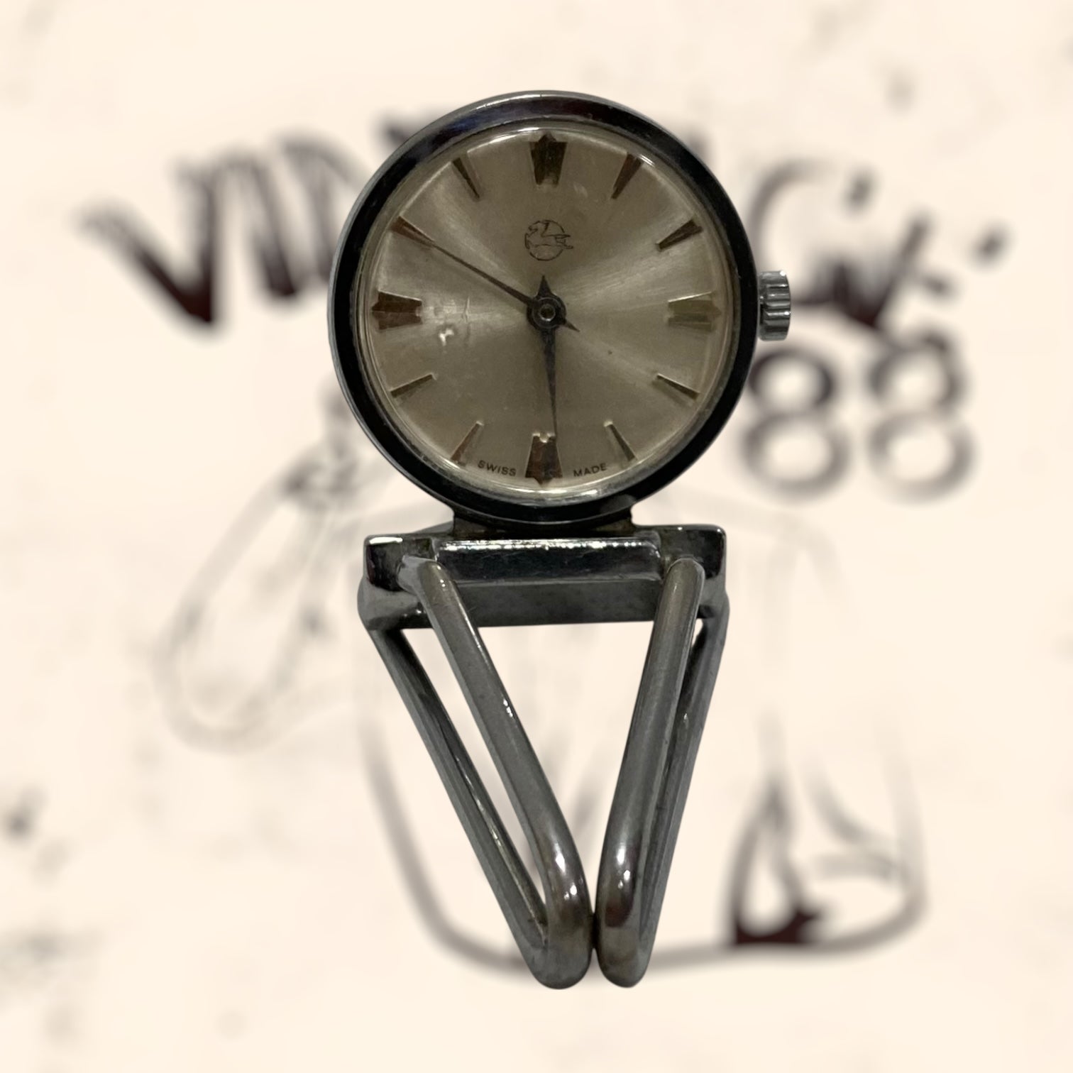 Reloj de pinza Pegaso de cuerda vintage