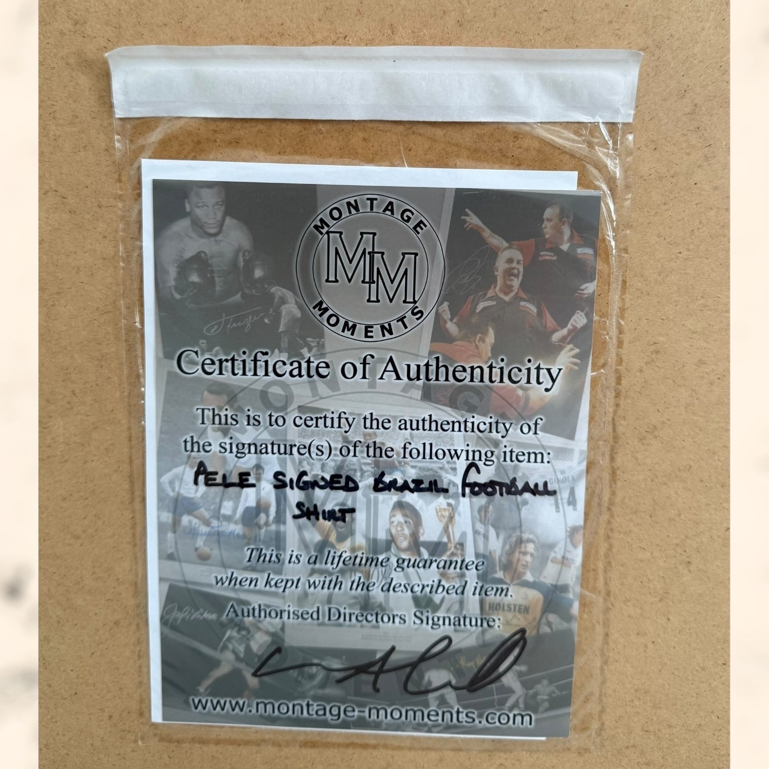 Camiseta de Brasil con autógrafo de Pelé original certificado enmarcada