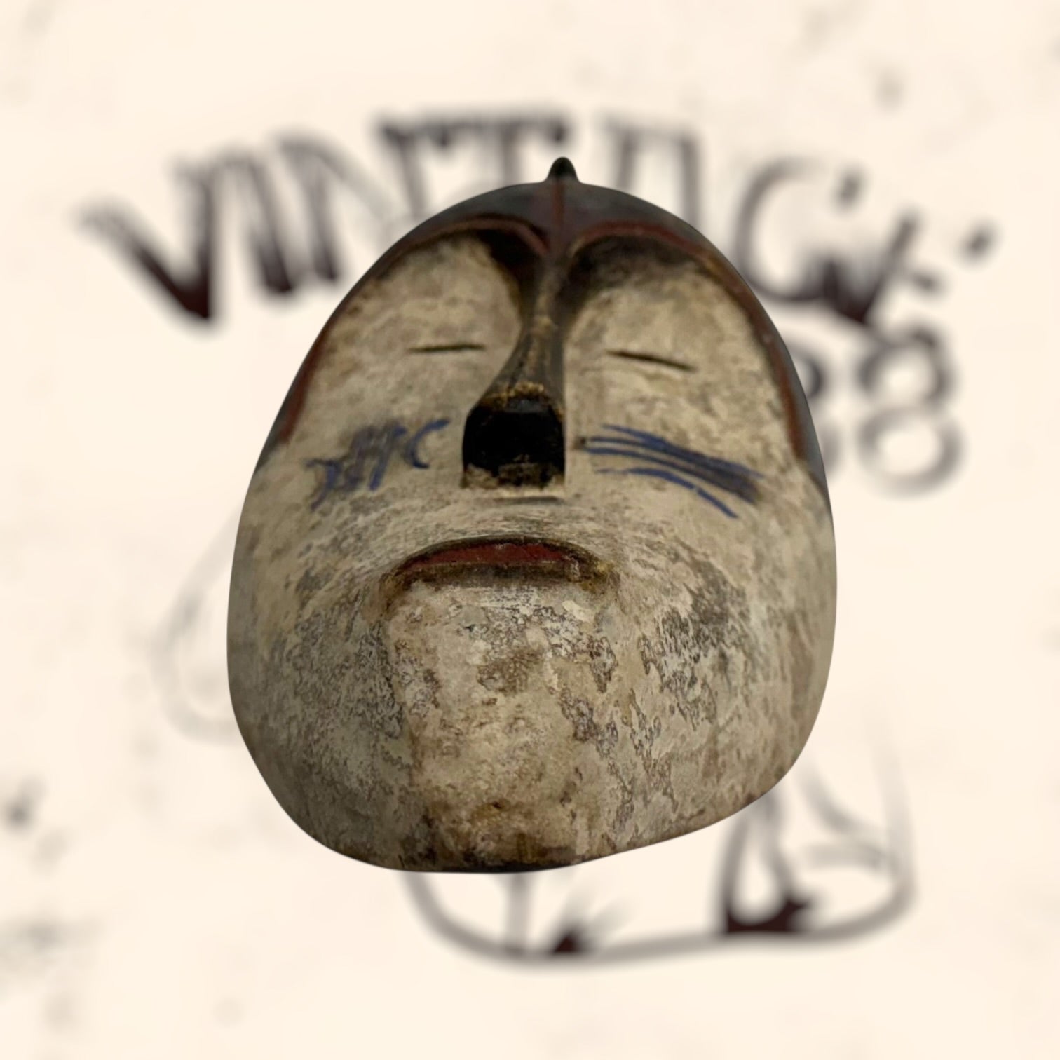 Máscara tribal Ngil Africana vintage
