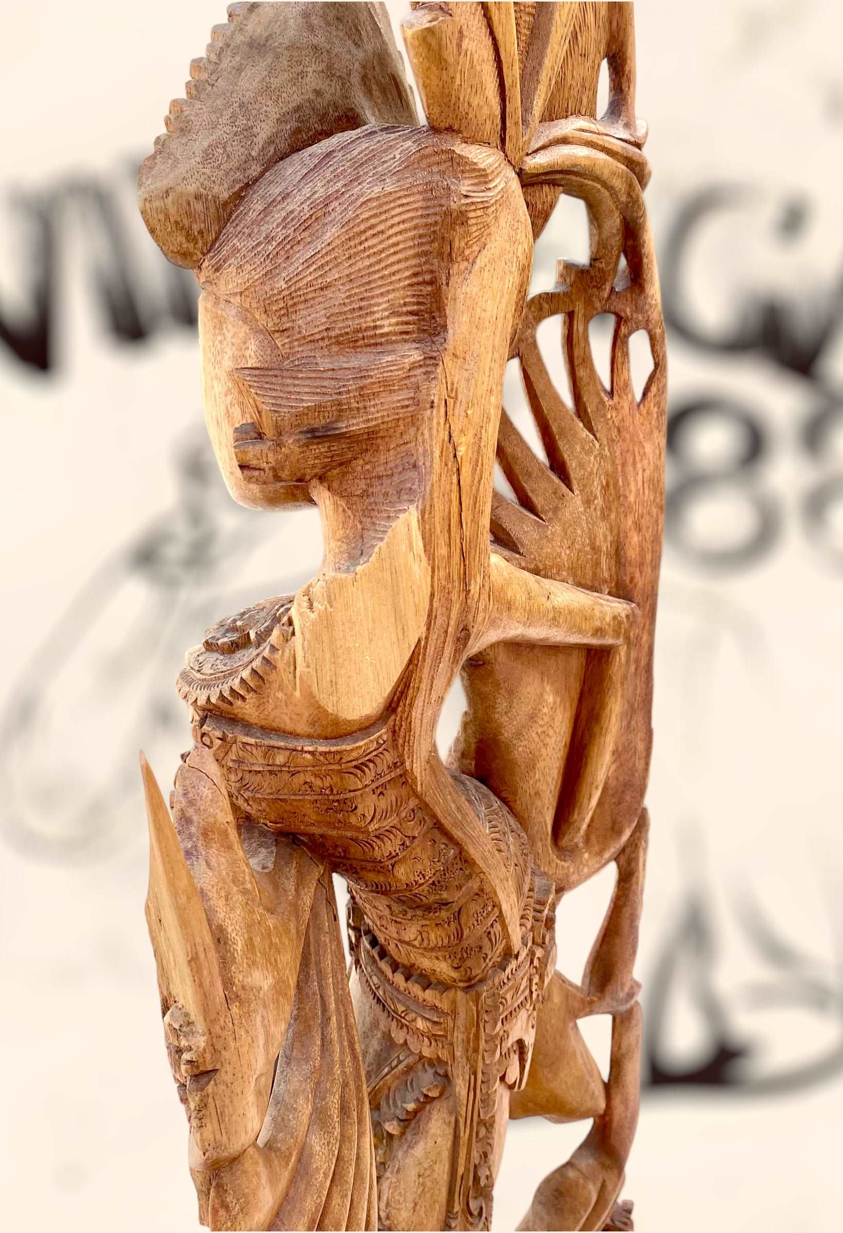 Gran escultura Diosa Bailarina Balinesa Djanger de madera antigua