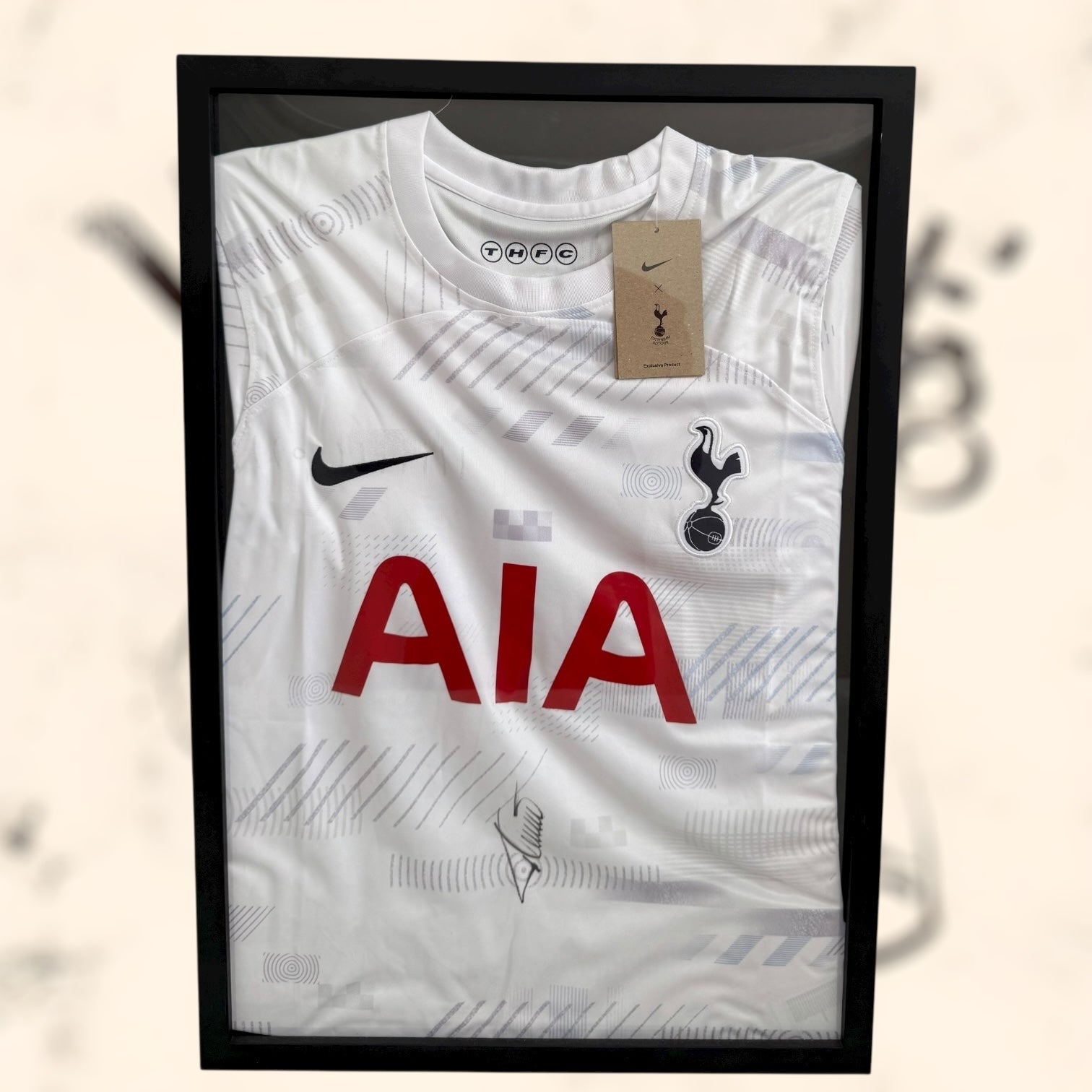 Camiseta del Tottenham con autógrafo de Simon Davies original certificado enmarcada