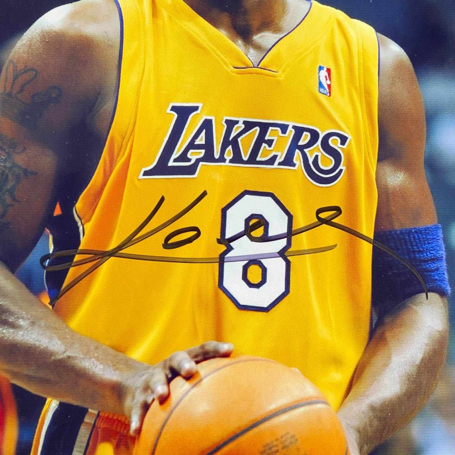 Fotografía firmada de Kobe Bryant con certificado de autenticidad