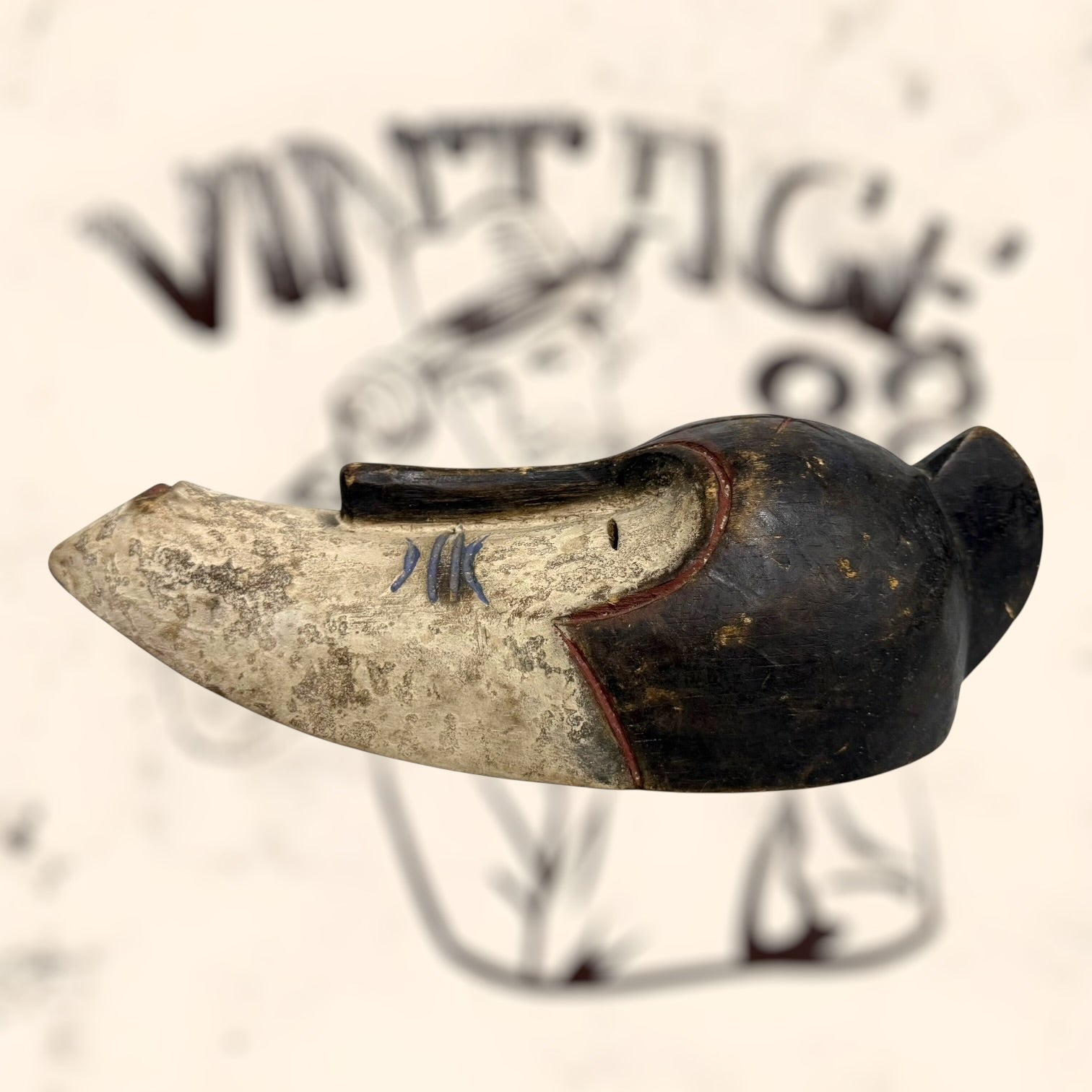 Máscara tribal Ngil Africana vintage