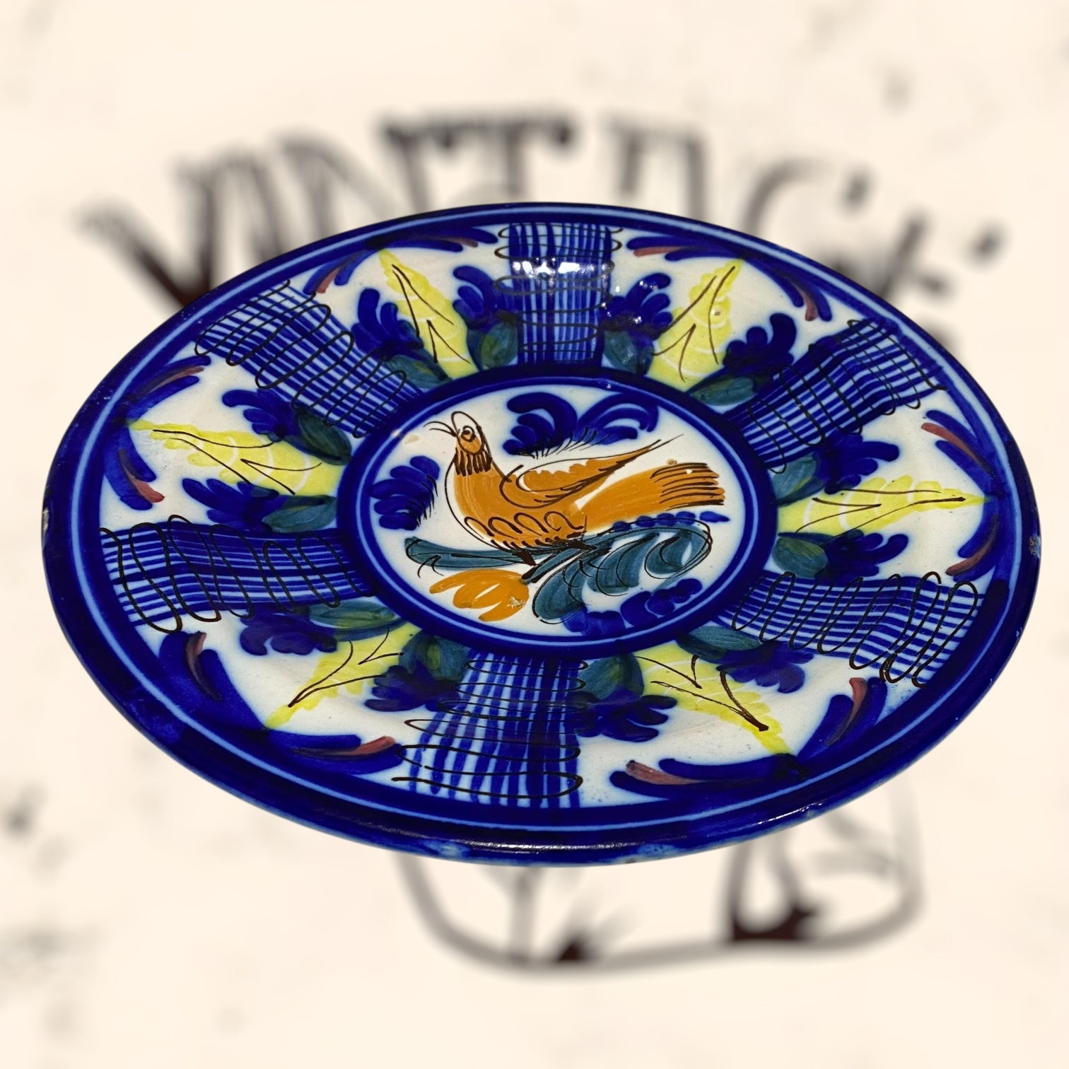 Plato de cerámica de Manises antiguo