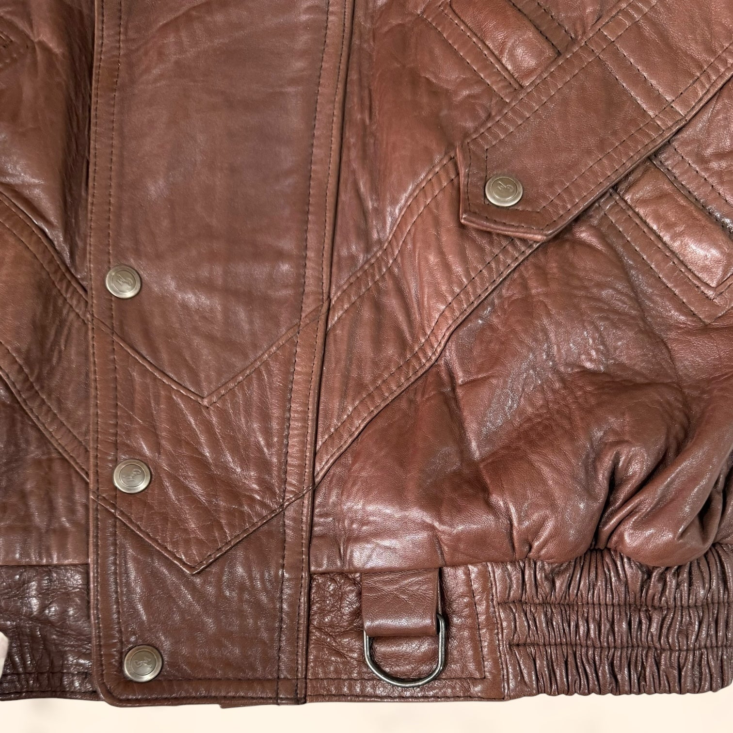 Chaqueta Gino Montanaro de cuero vintage