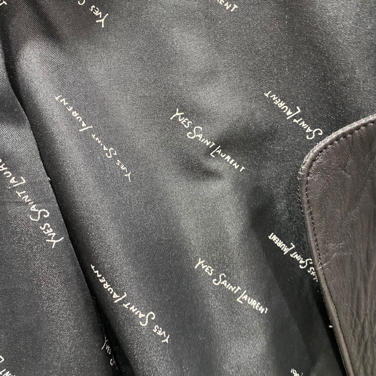 Chaqueta Yves Saint Laurent de cuero vintage