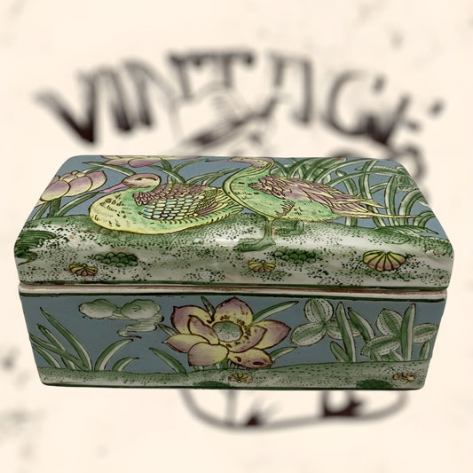 Caja de porcelana China antigua