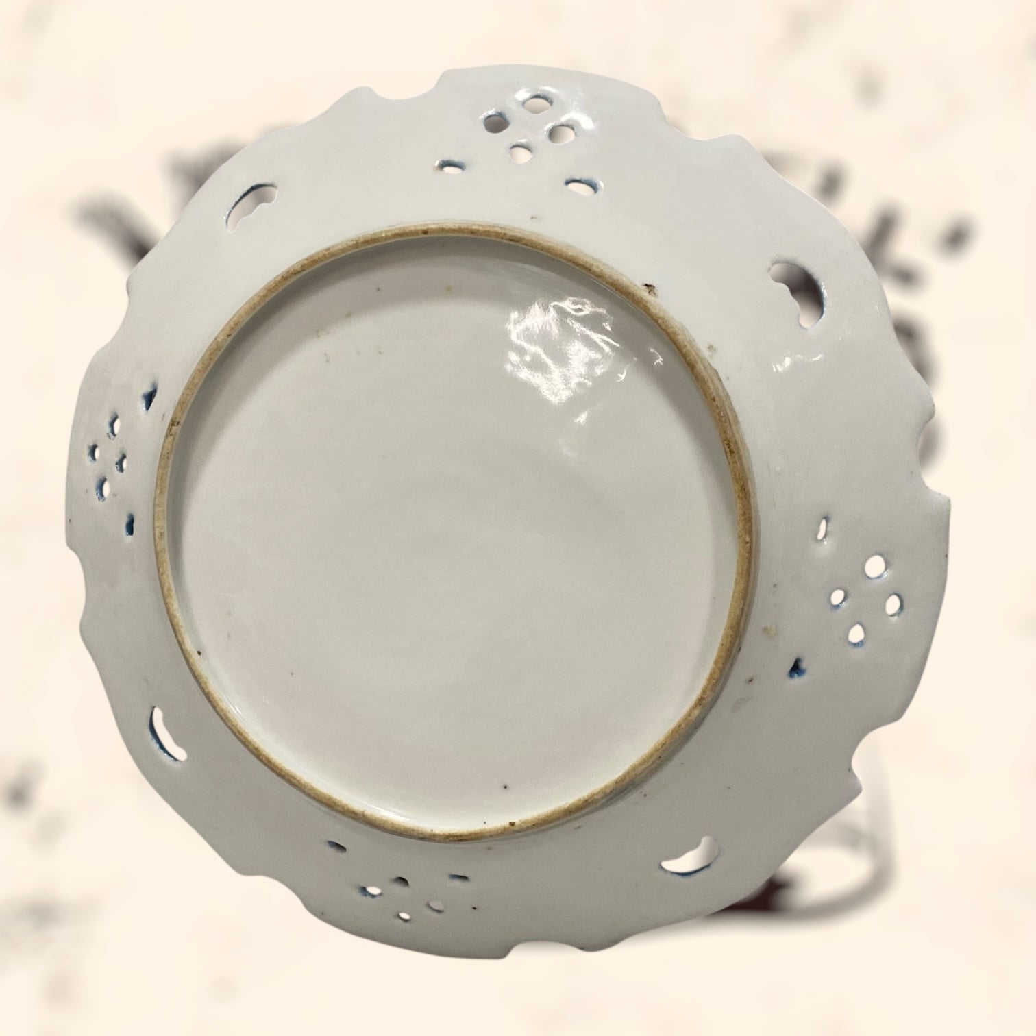 Plato de porcelana Austriaca antiguo S. XIX