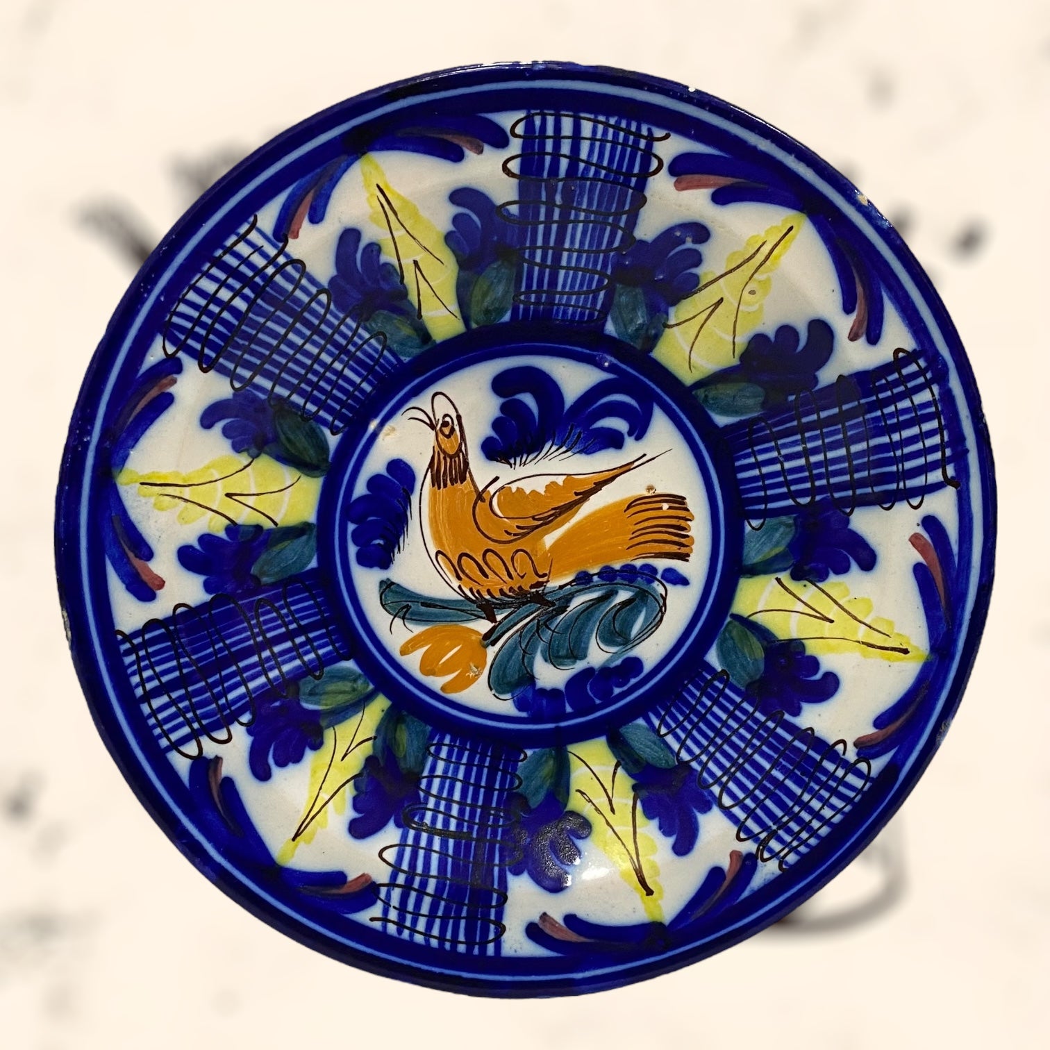 Plato de cerámica de Manises antiguo