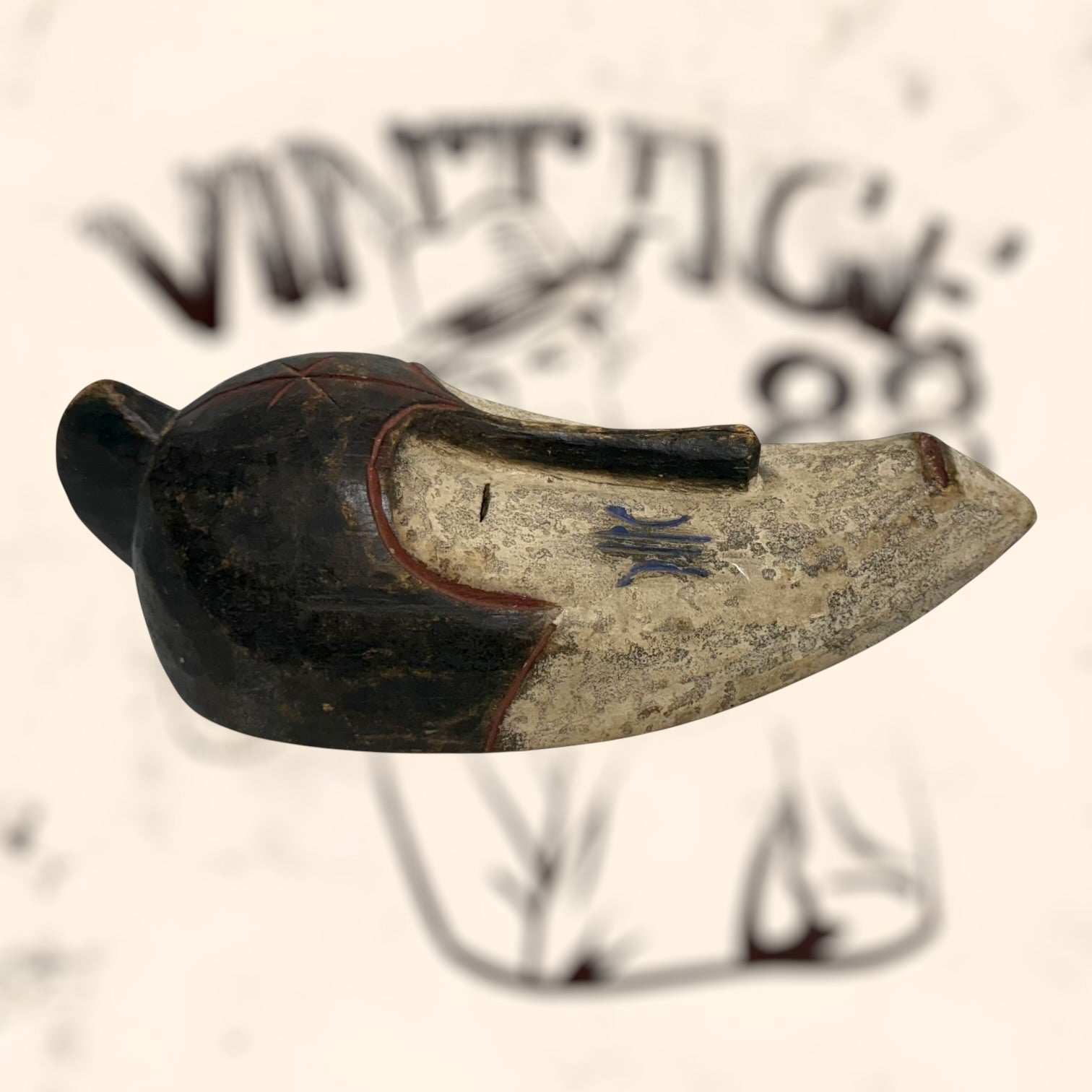 Máscara tribal Ngil Africana vintage